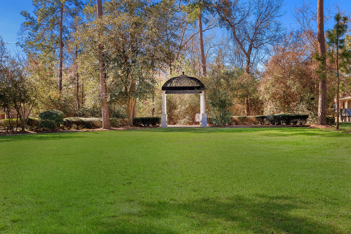 50 E Pipers Green Property Photo 28