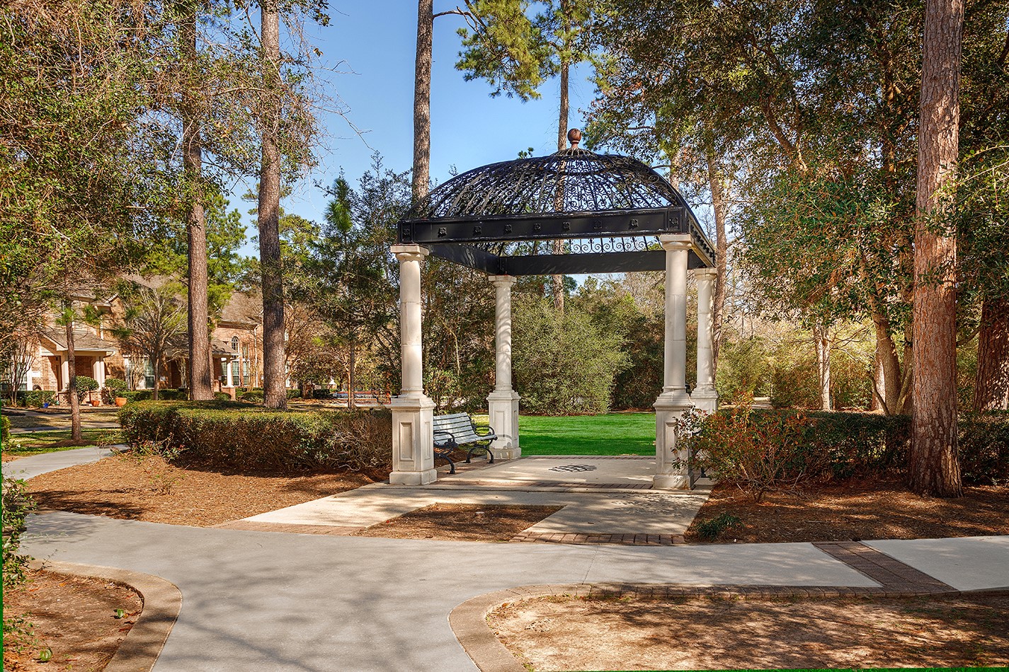 50 E Pipers Green Property Photo 31