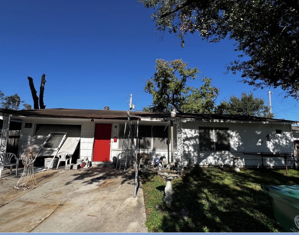 8506 Mcdade Street Property Photo 2