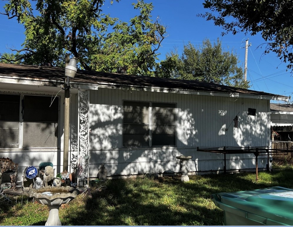 8506 Mcdade Street Property Photo 5