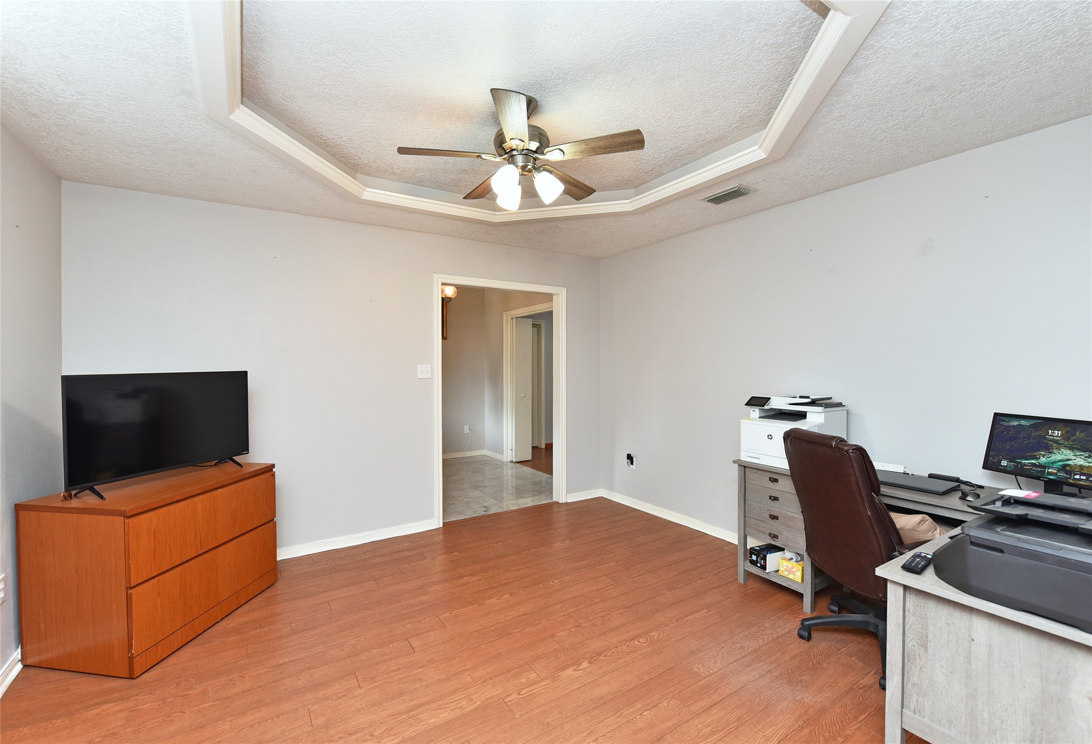 10031 Cabin Creek Drive Property Photo 7