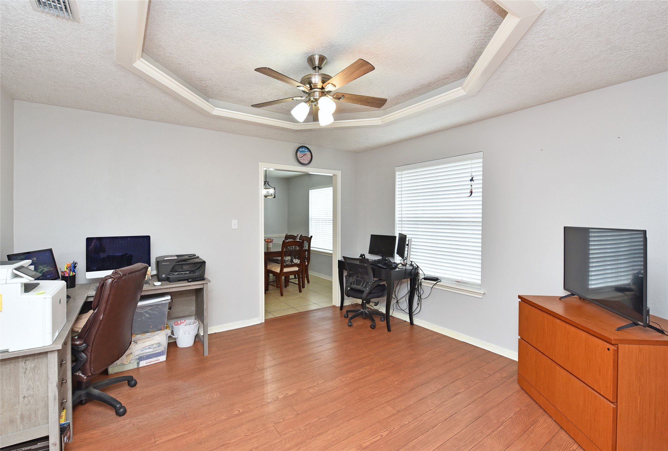 10031 Cabin Creek Drive Property Photo 8