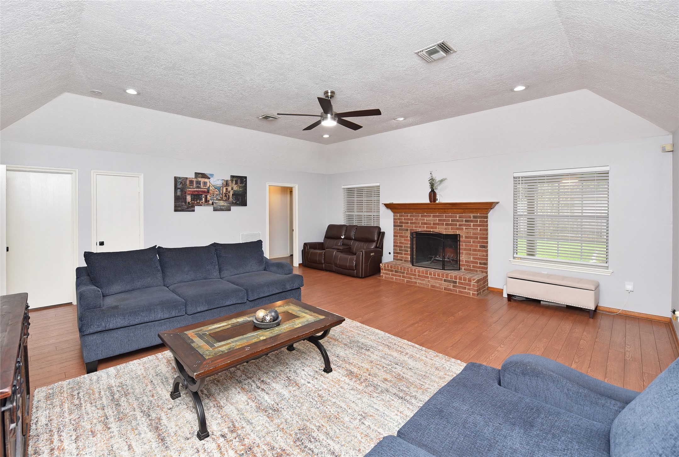 10031 Cabin Creek Drive Property Photo 10