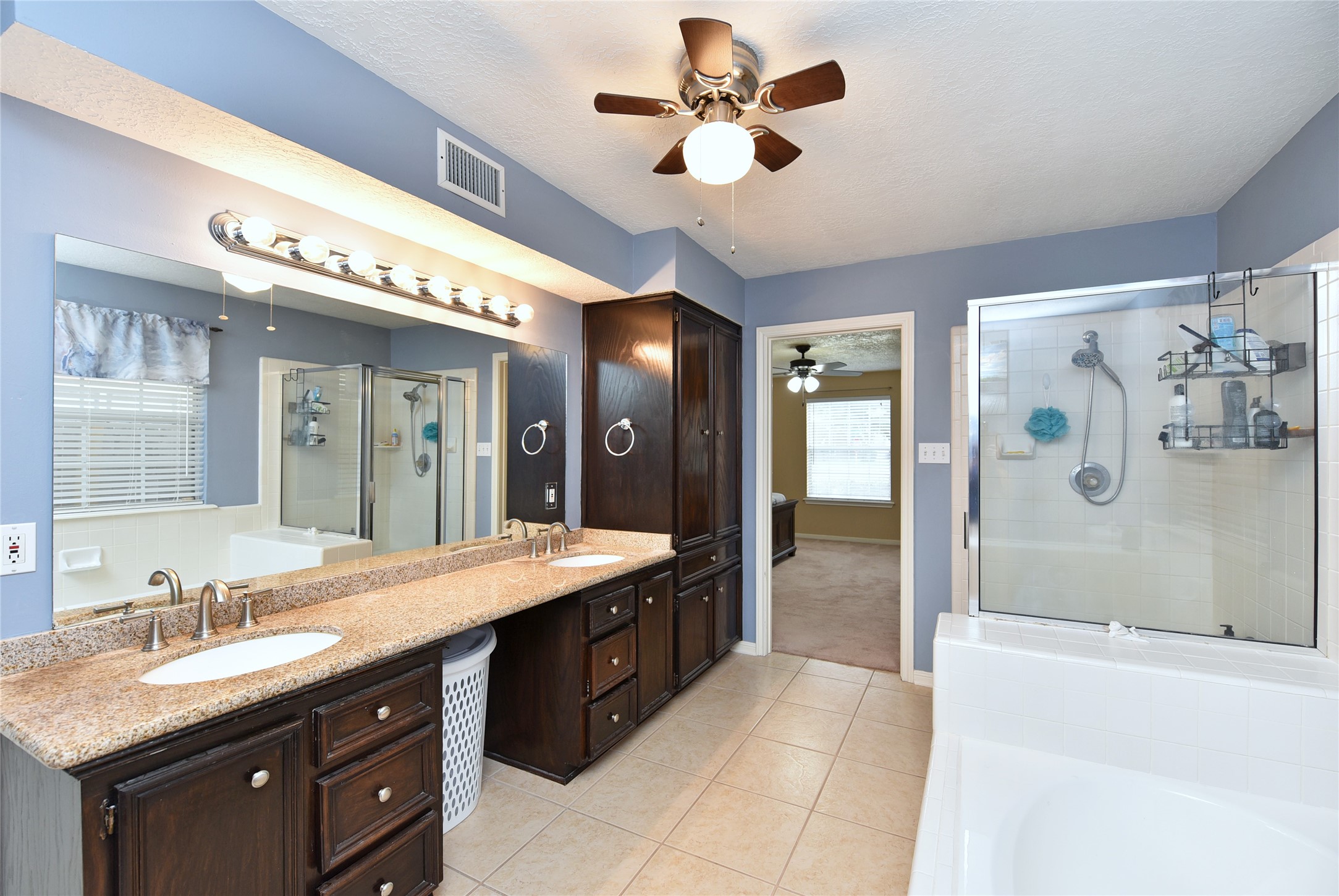 10031 Cabin Creek Drive Property Photo 17