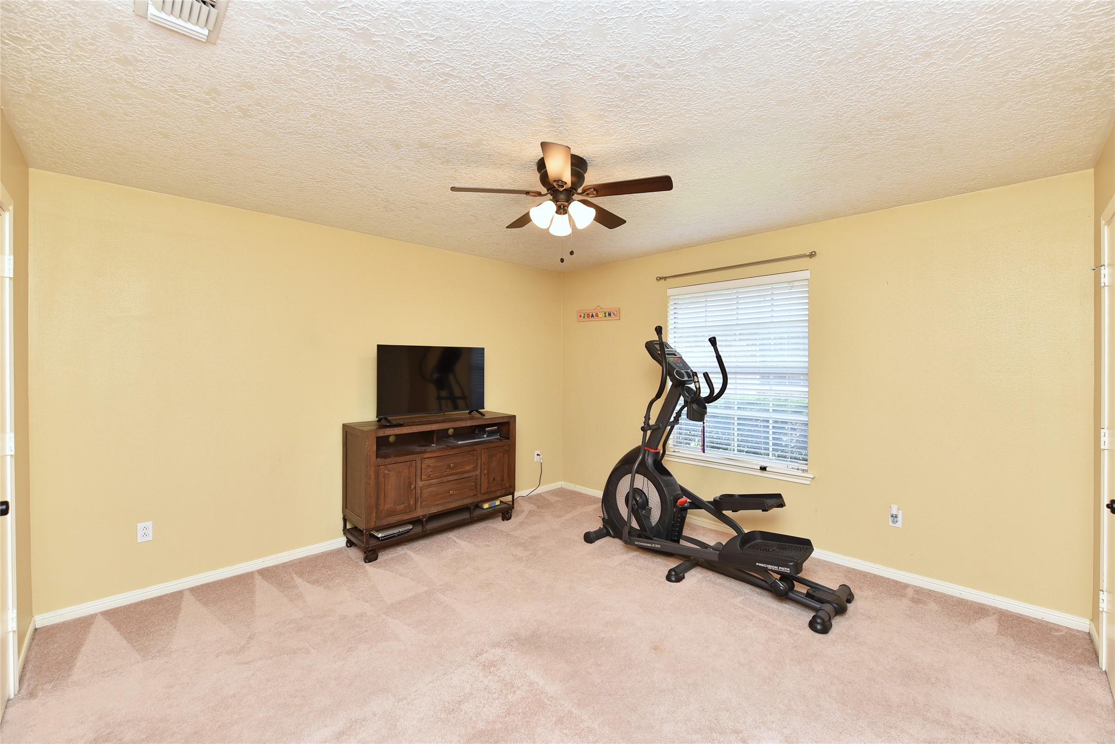 10031 Cabin Creek Drive Property Photo 21