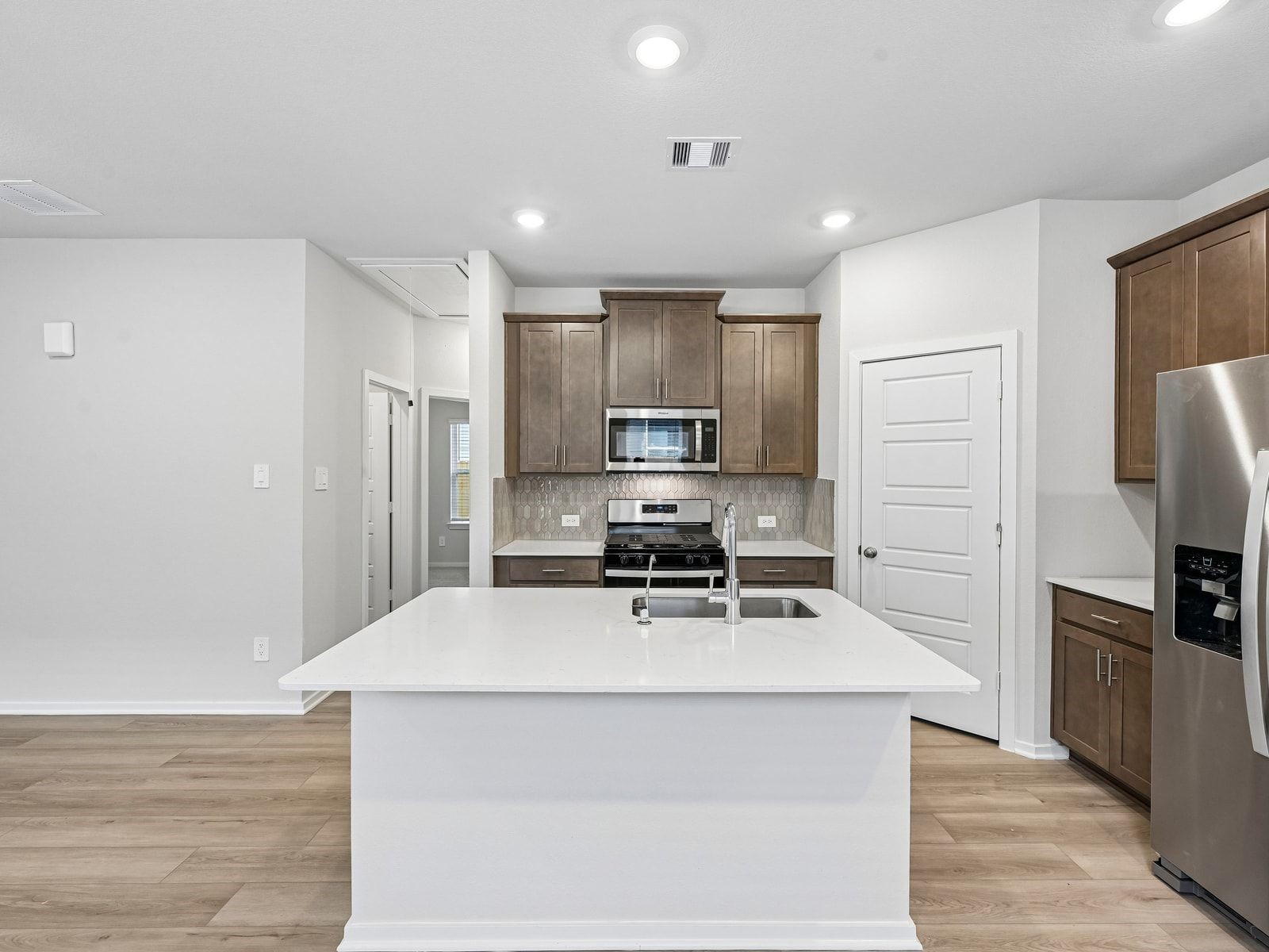 383 Sunrise Ranch Drive Property Photo 12