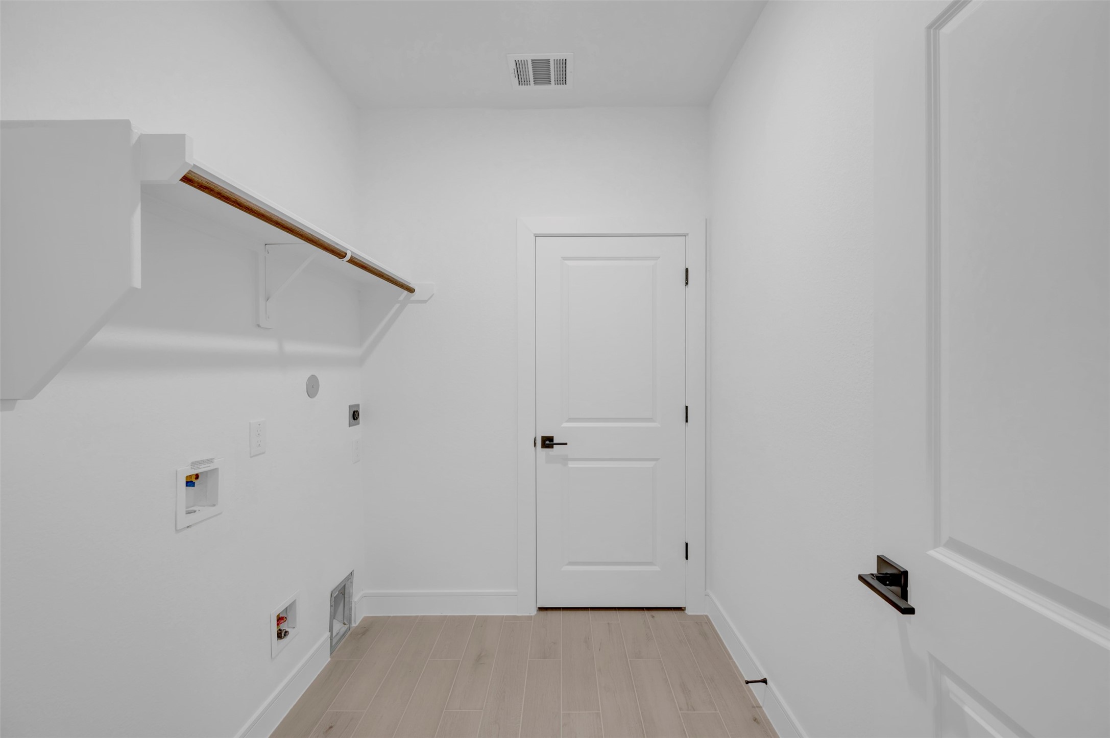 29451 Oaklawn View Drive Property Photo 23