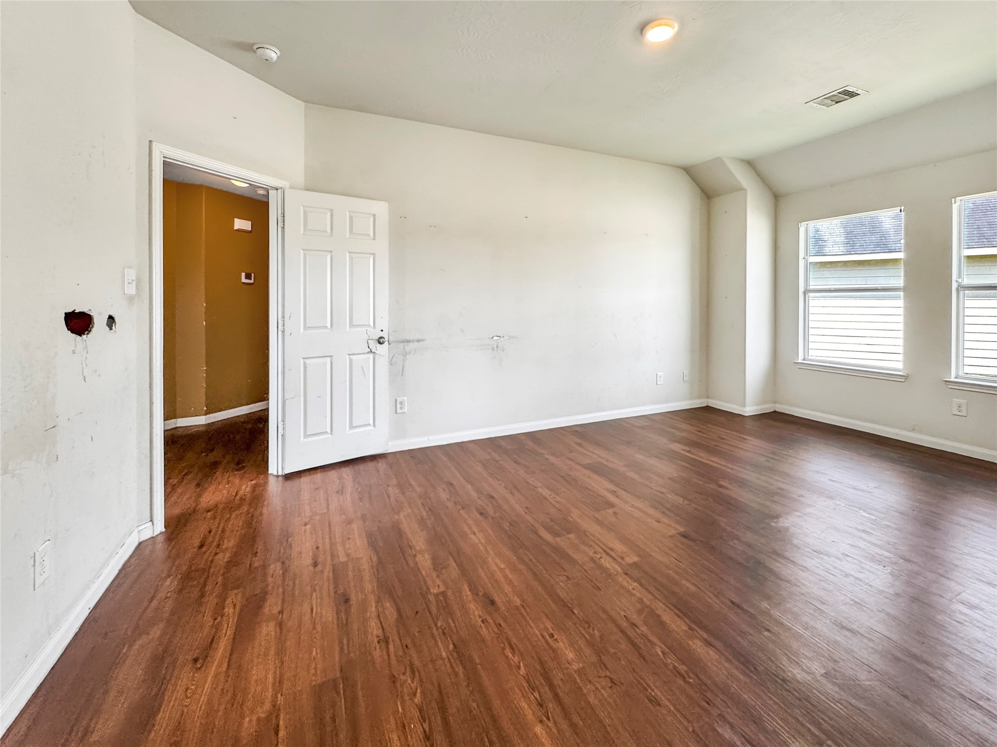 915 Redcrest Springs Court Property Photo 7