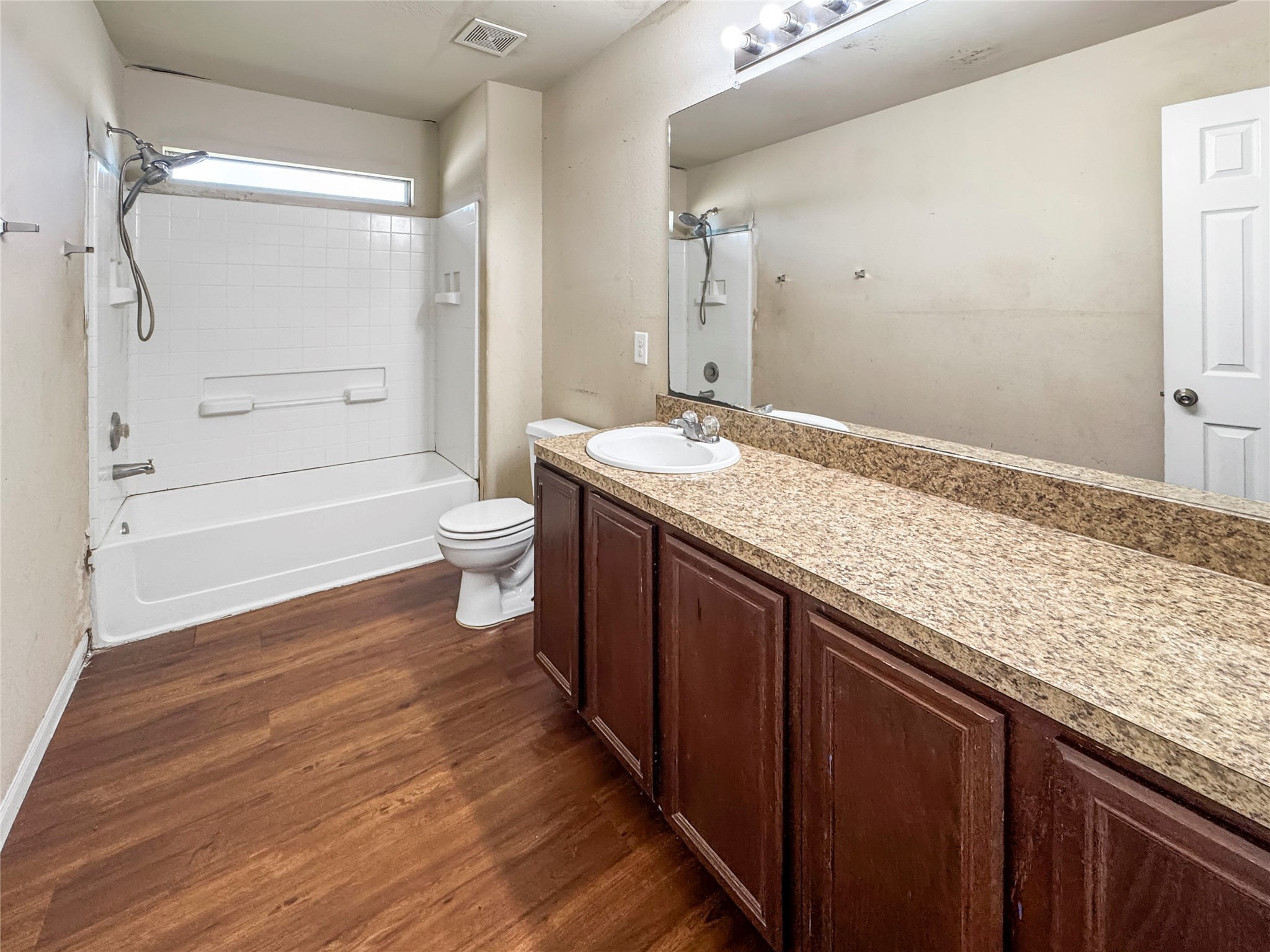 915 Redcrest Springs Court Property Photo 8