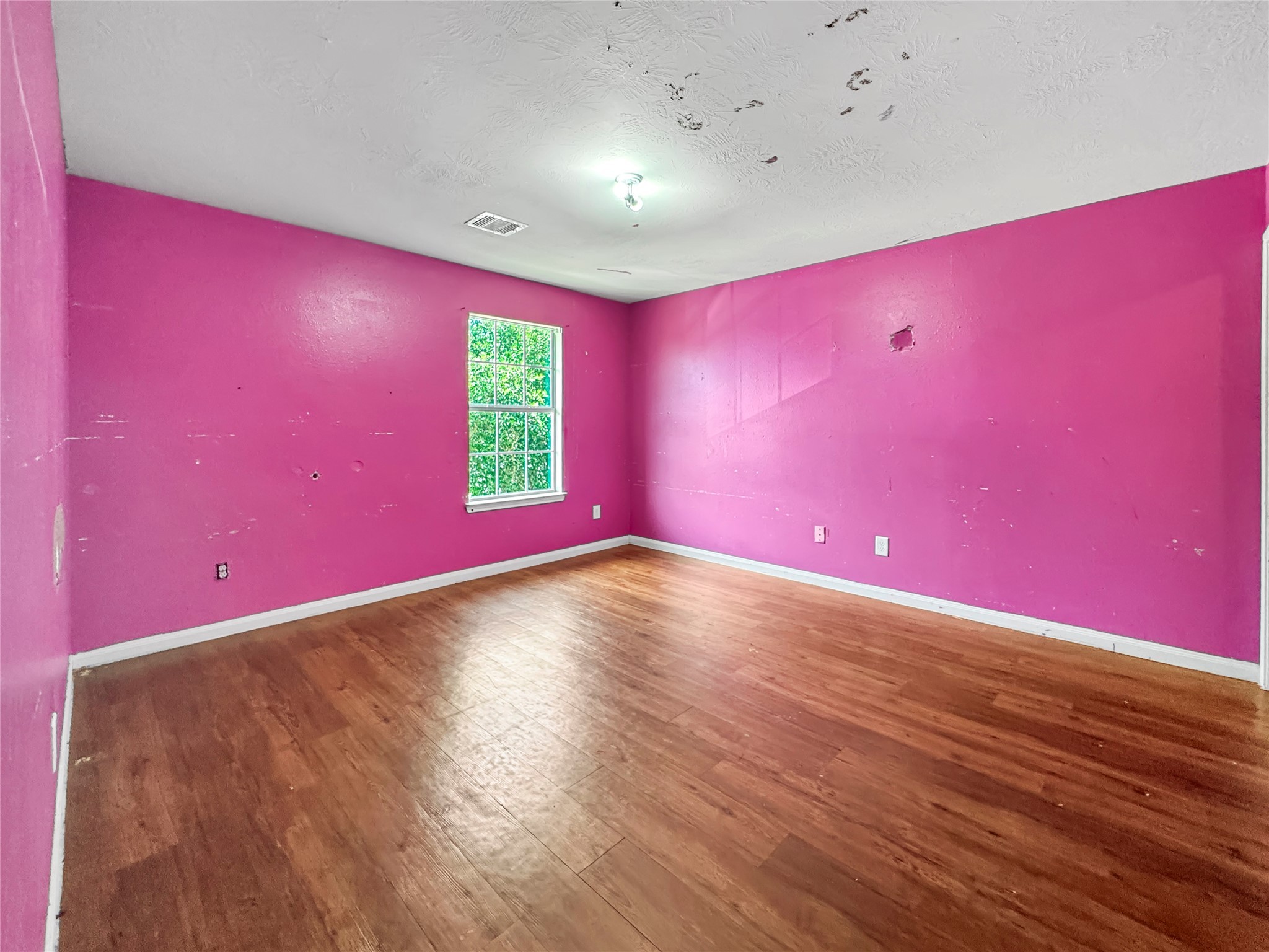 915 Redcrest Springs Court Property Photo 12