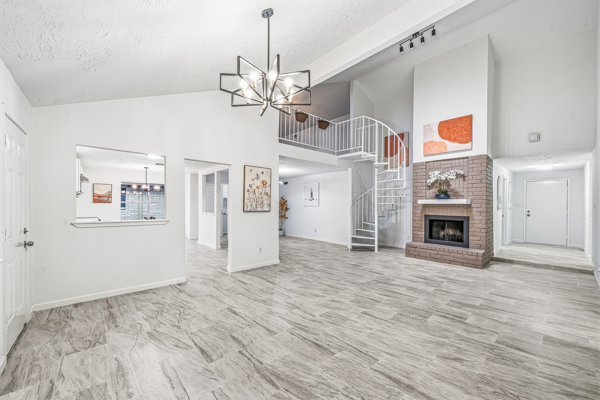 13118 Birch Grove Drive Property Photo 11
