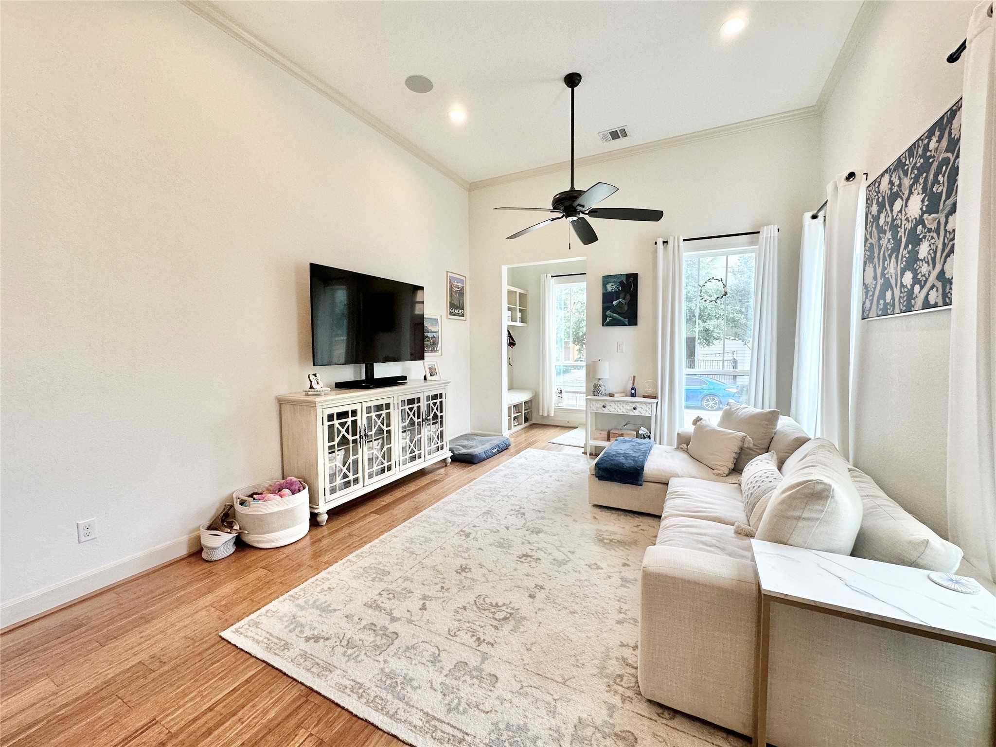 4314 Eigel Street Property Photo 4