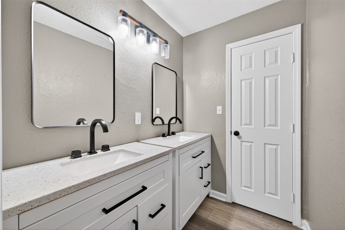 11903 Atwell Drive Property Photo 10