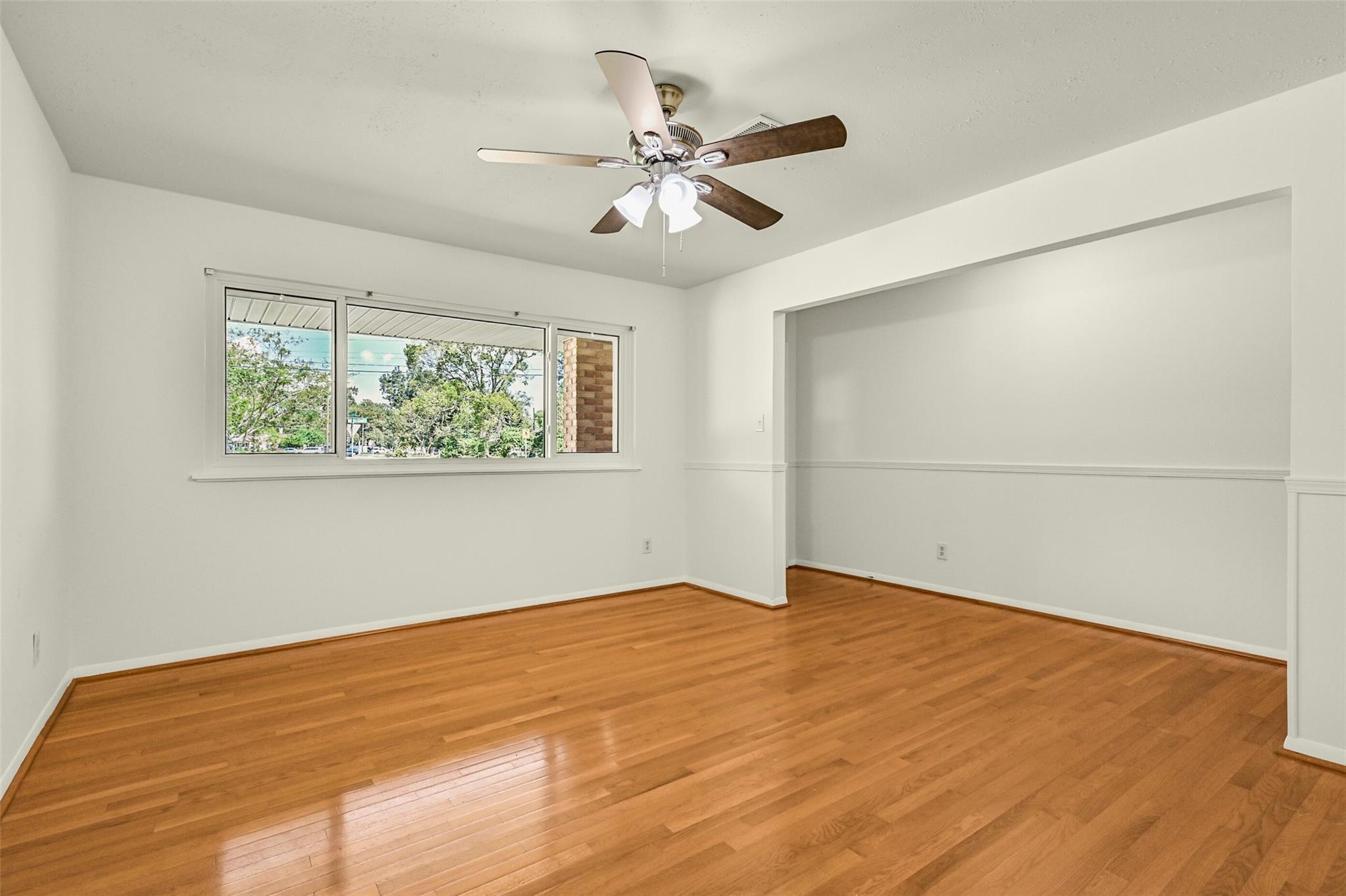 111 Southern Oaks Drive Property Photo 9
