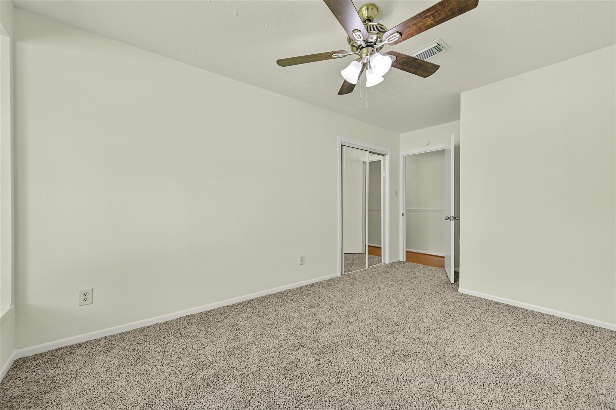 111 Southern Oaks Drive Property Photo 20