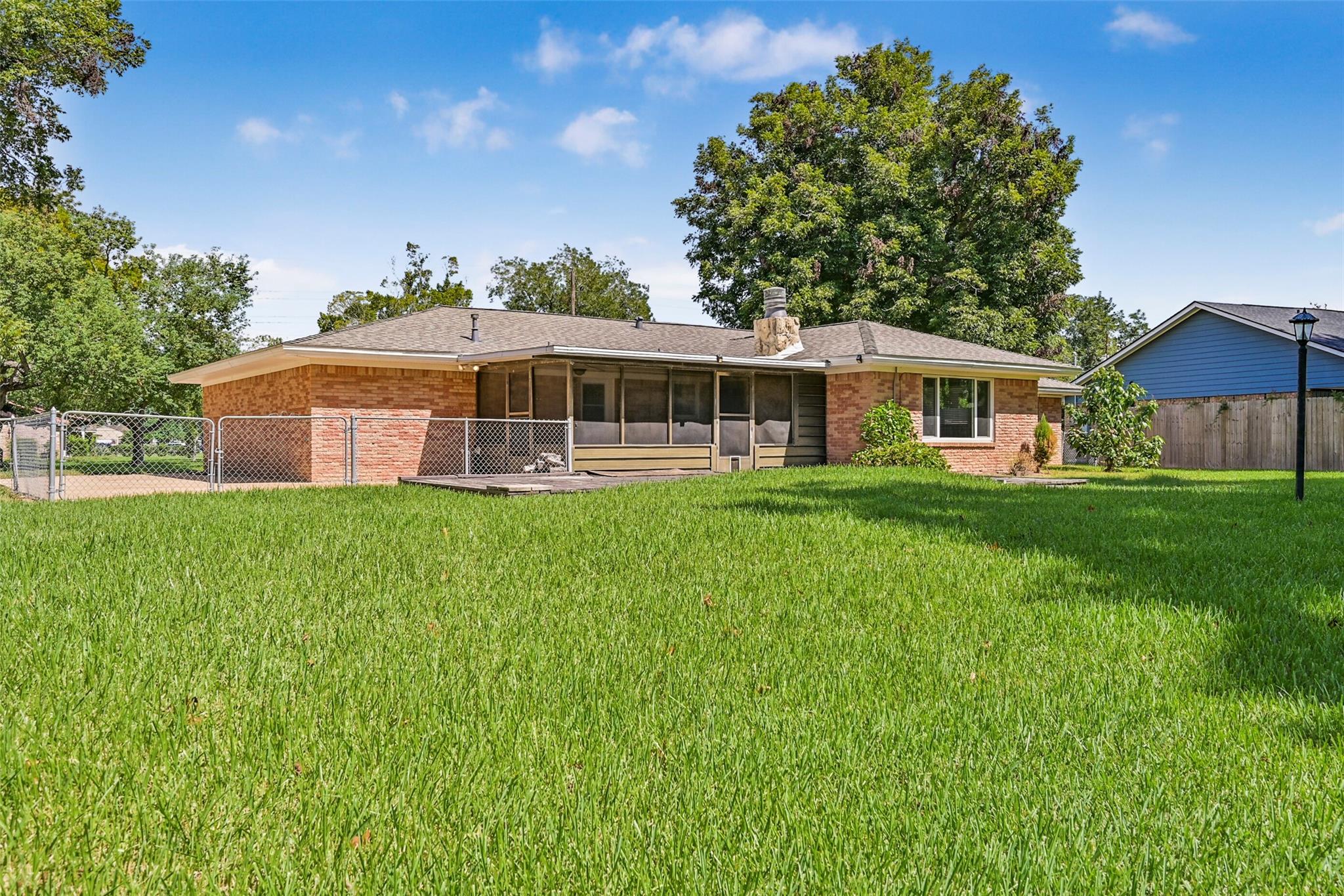 111 Southern Oaks Drive Property Photo 37