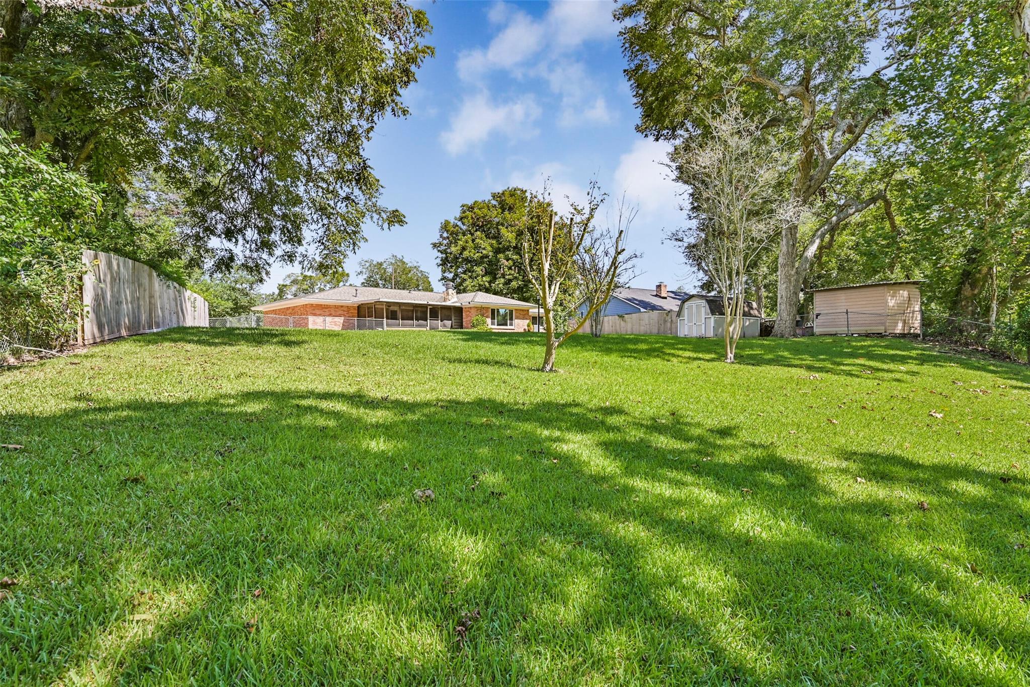 111 Southern Oaks Drive Property Photo 38