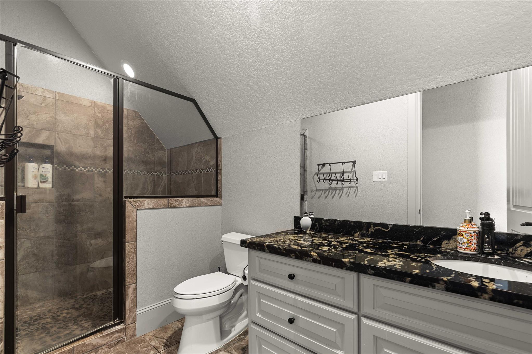 2419 Parrot Shell Lane Property Photo 39