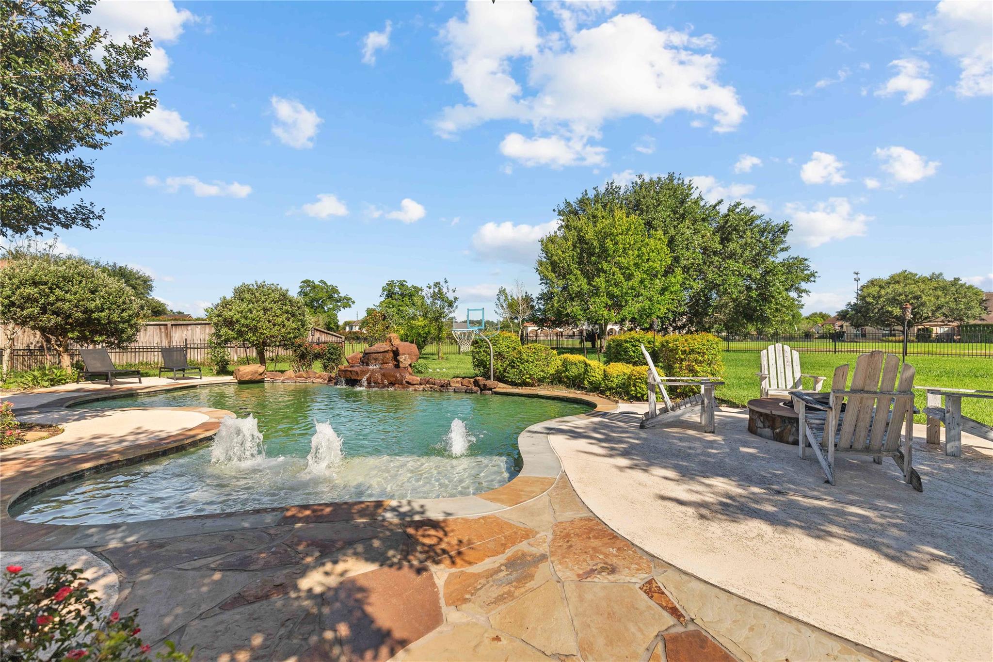 2419 Parrot Shell Lane Property Photo 44