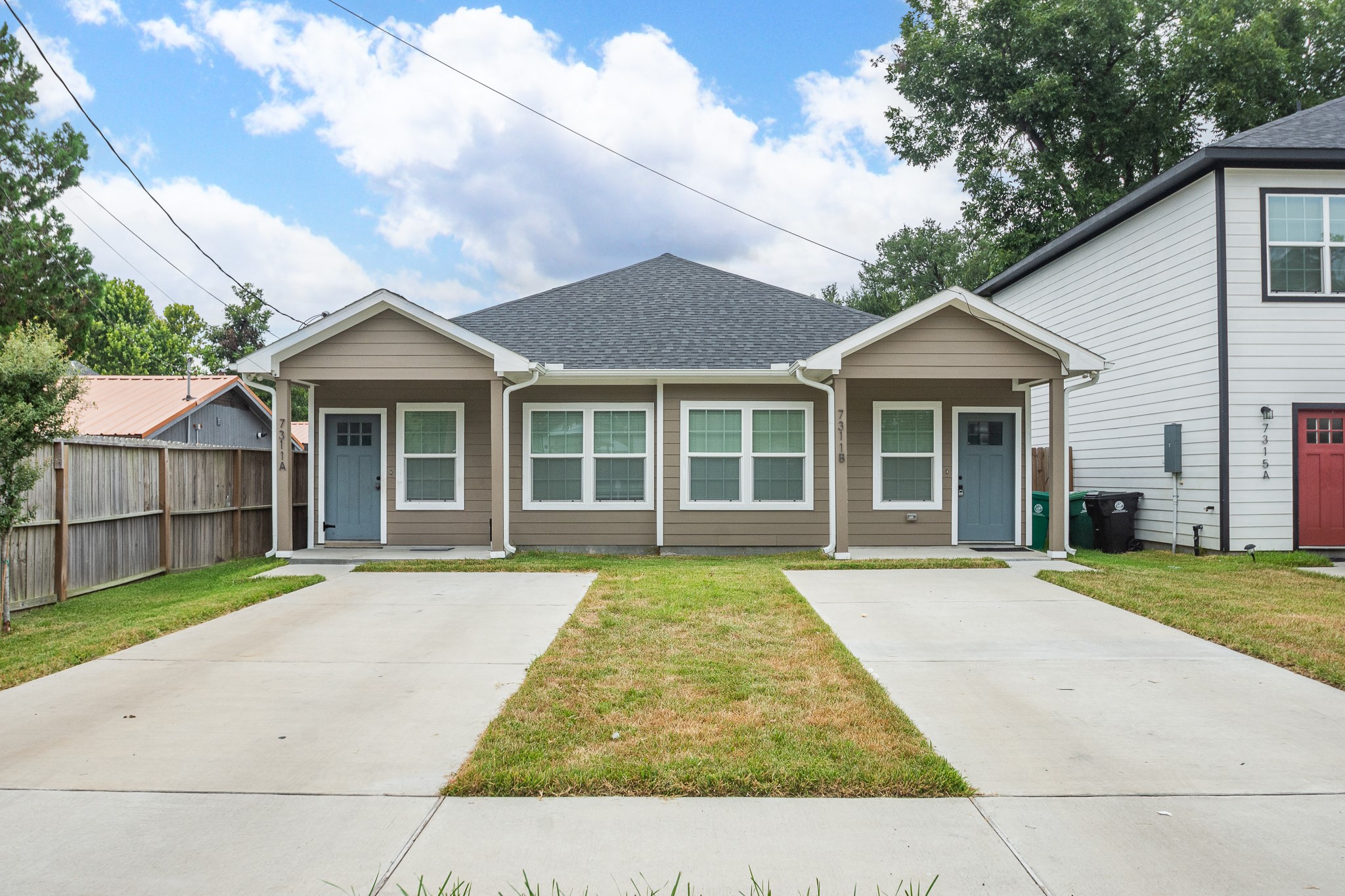7311 Sandra Street B Property Photo 1