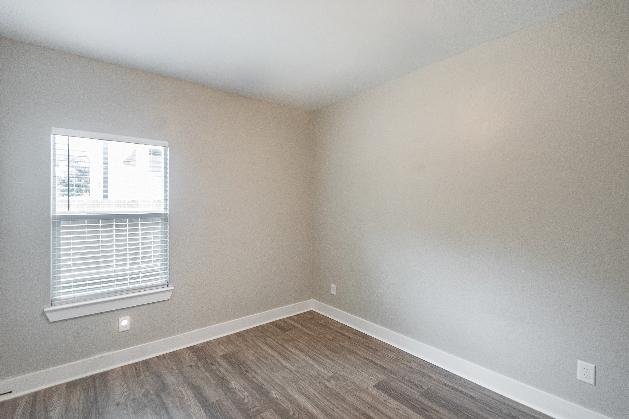 7311 Sandra Street B Property Photo 6