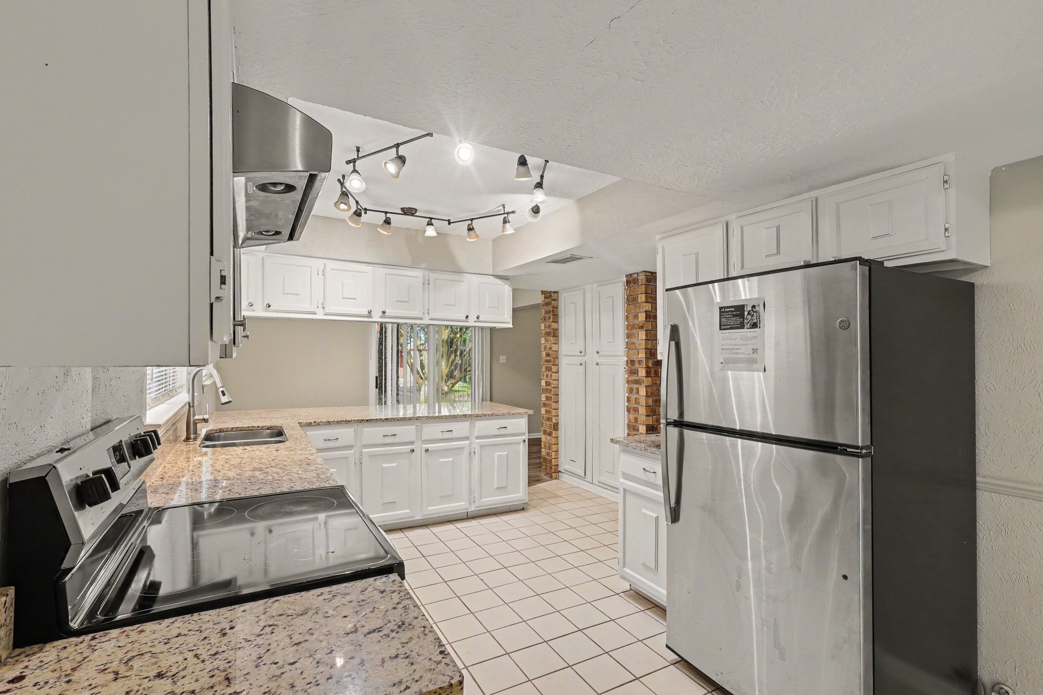 62 W Timberspire Court Property Photo 9