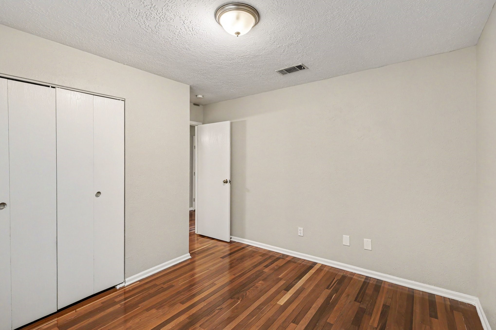 62 W Timberspire Court Property Photo 12