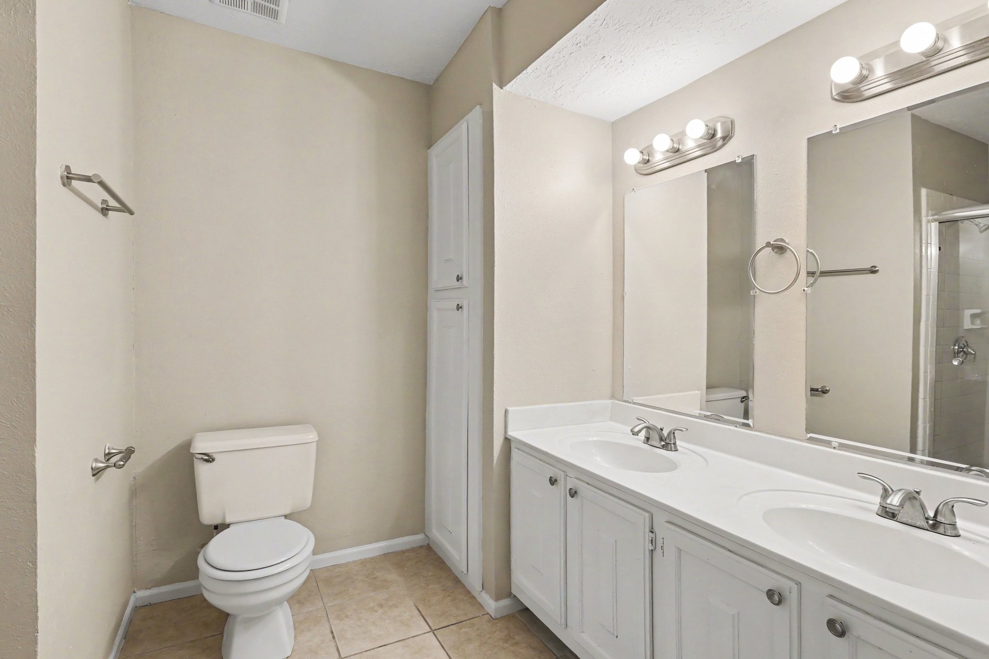62 W Timberspire Court Property Photo 18