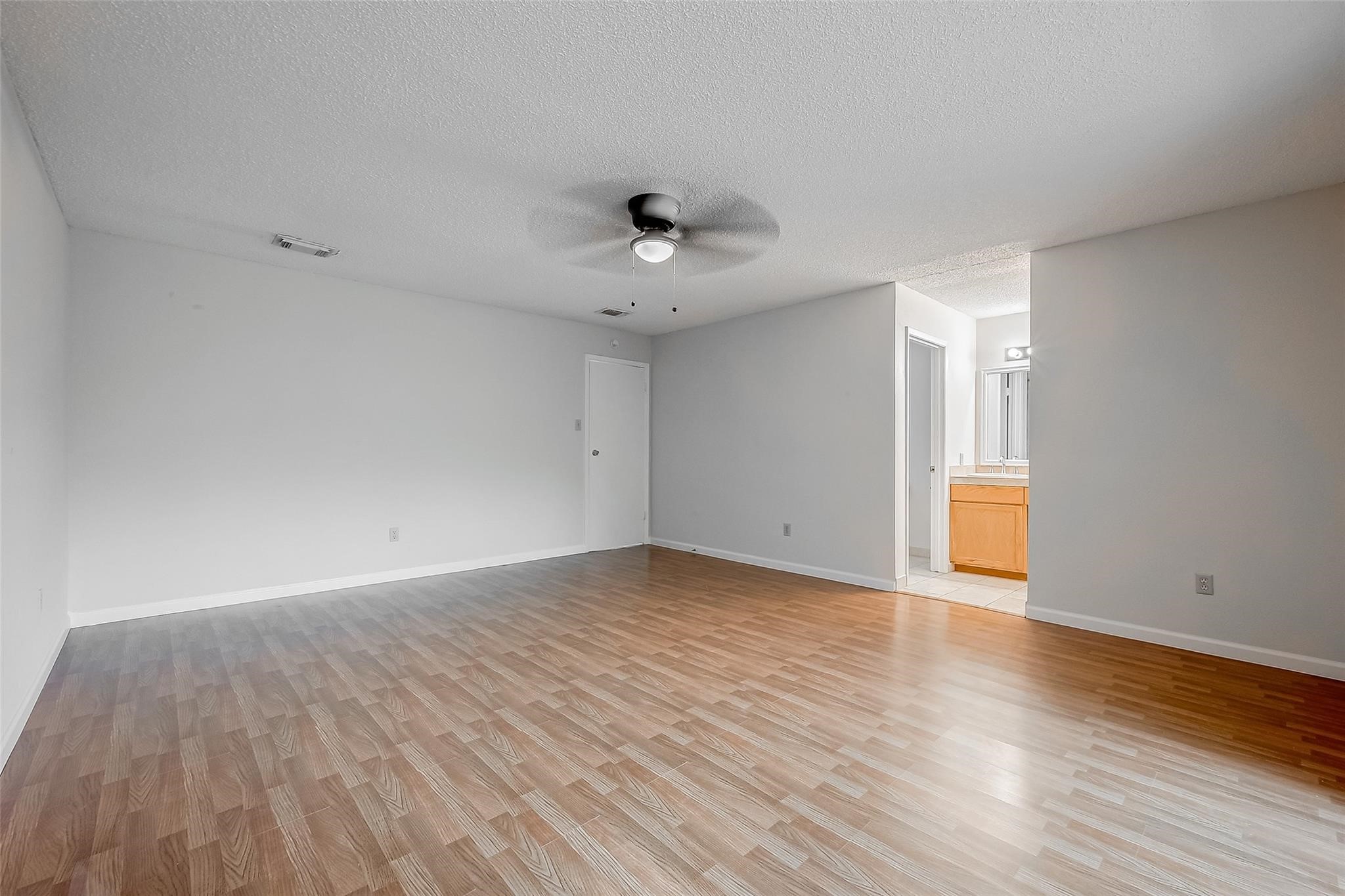 2915 Windchase Boulevard Property Photo 20