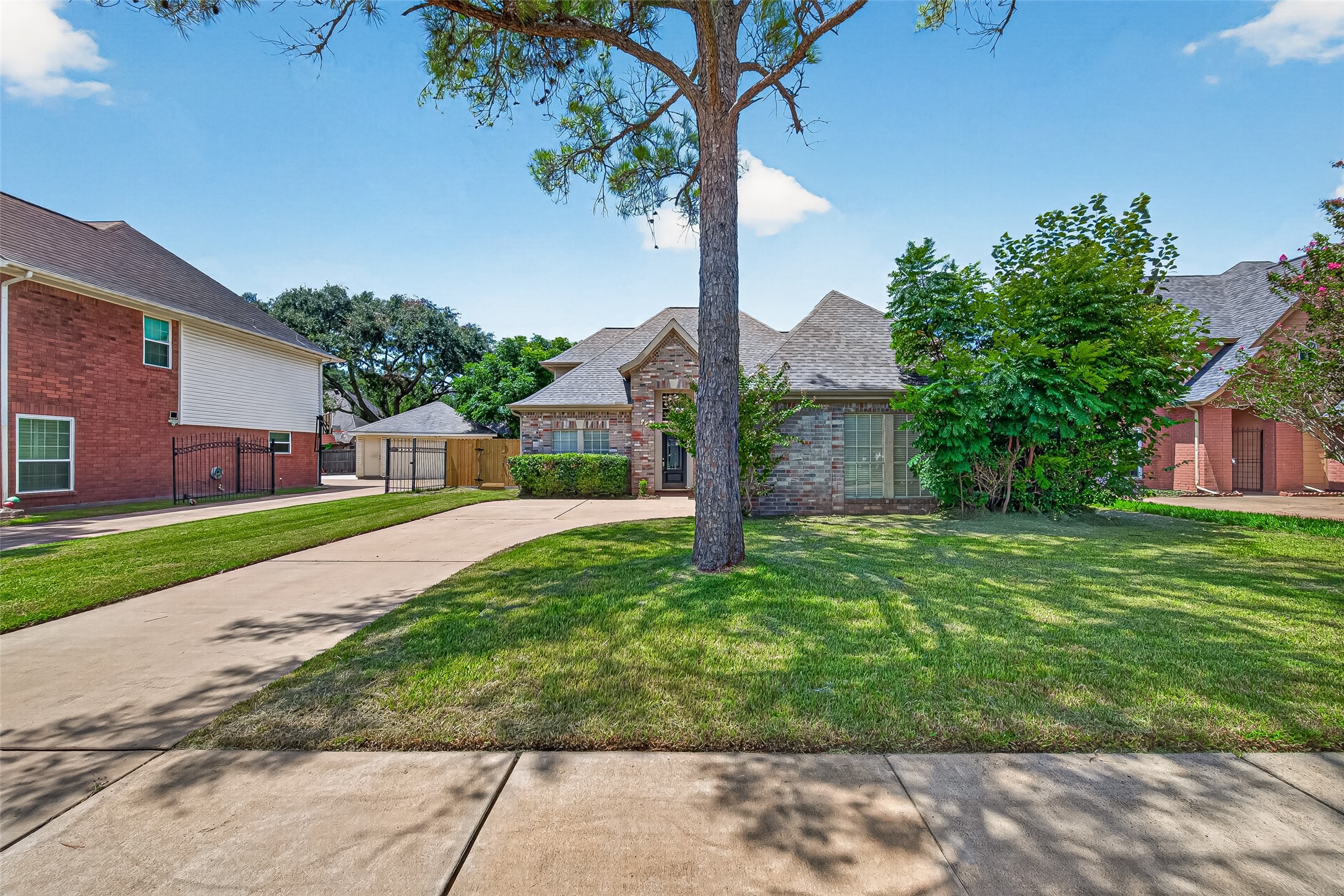 2922 Cotton Stock Drive Property Photo 2