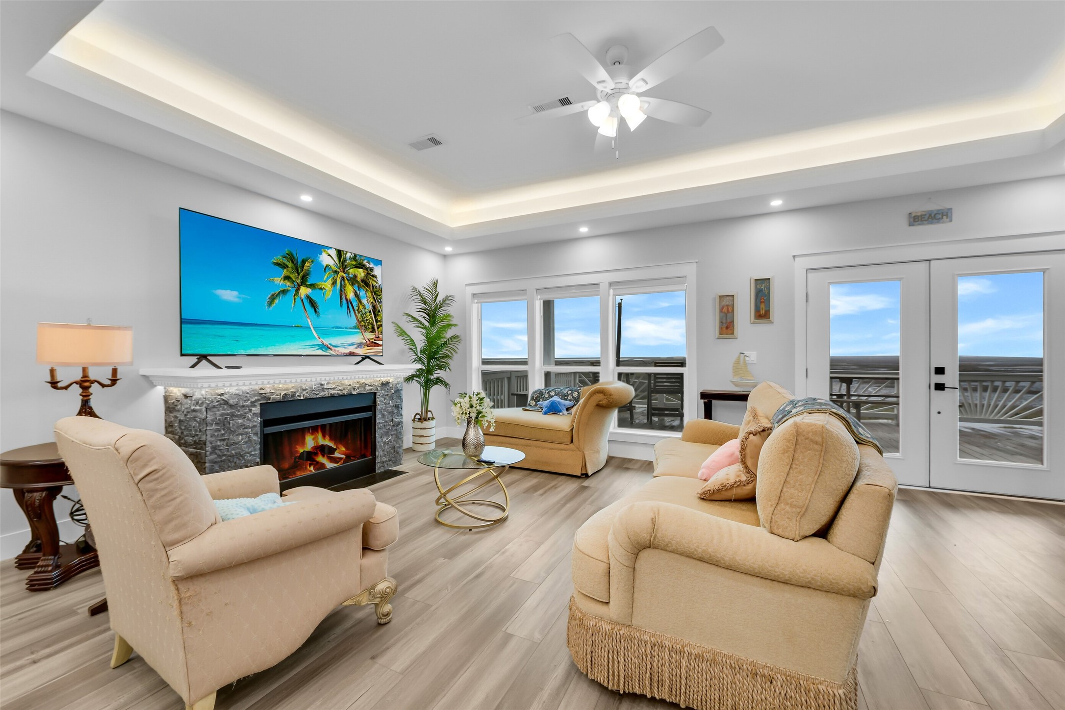 555 Pompano Drive Property Photo 13