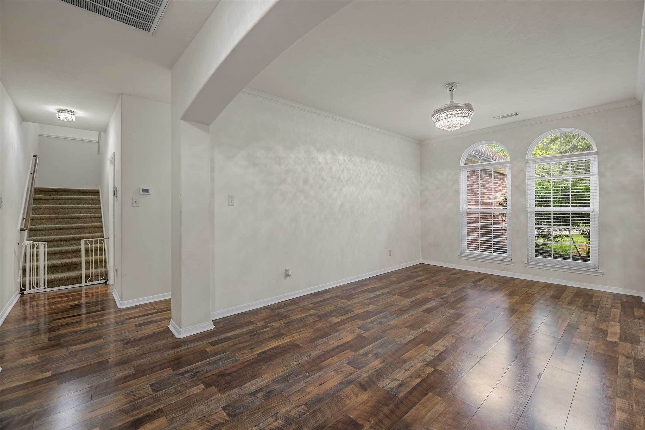 9211 Memorial Grove Drive Property Photo 8
