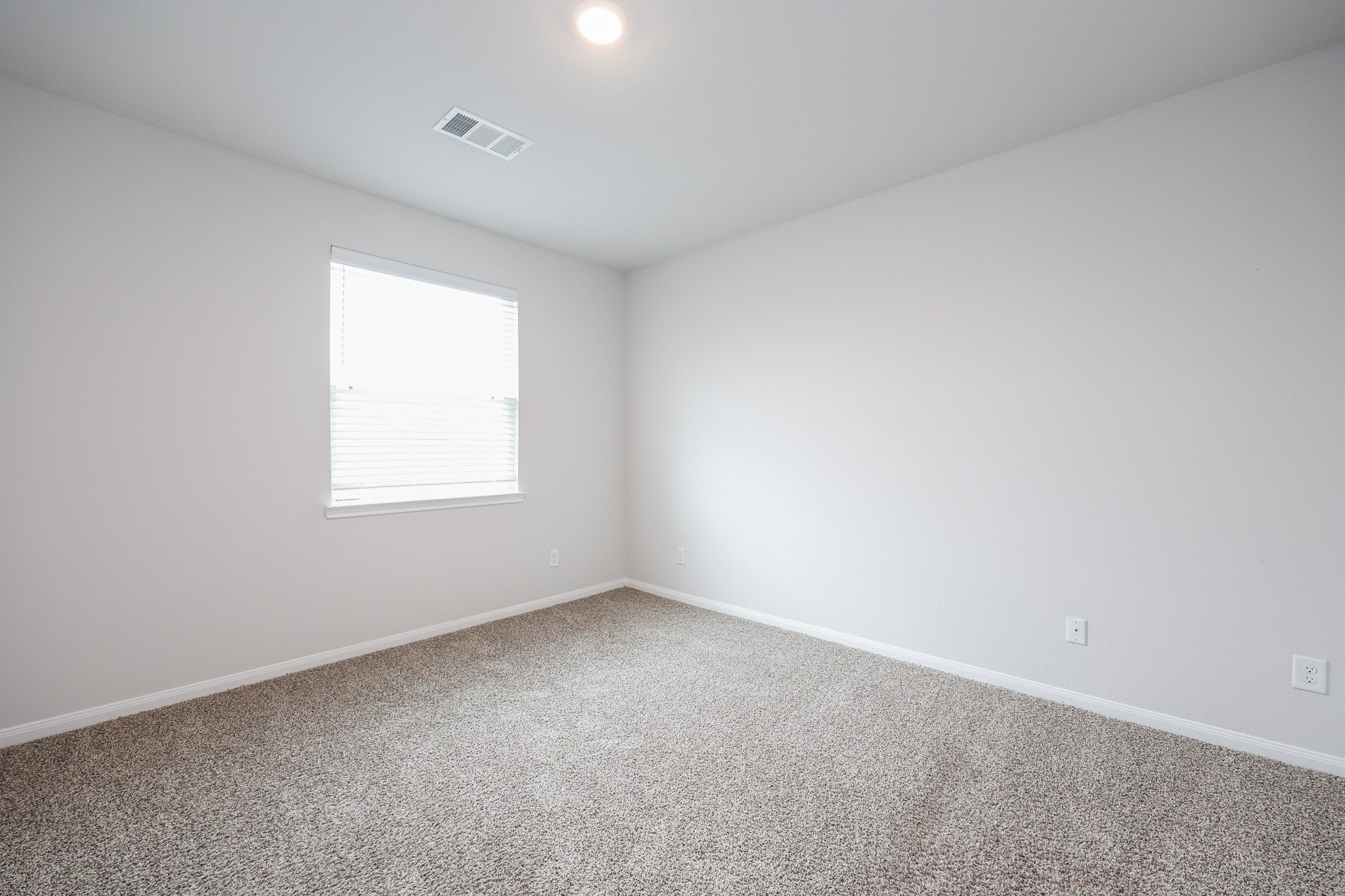 911 Imperial Heights Drive Property Photo 37