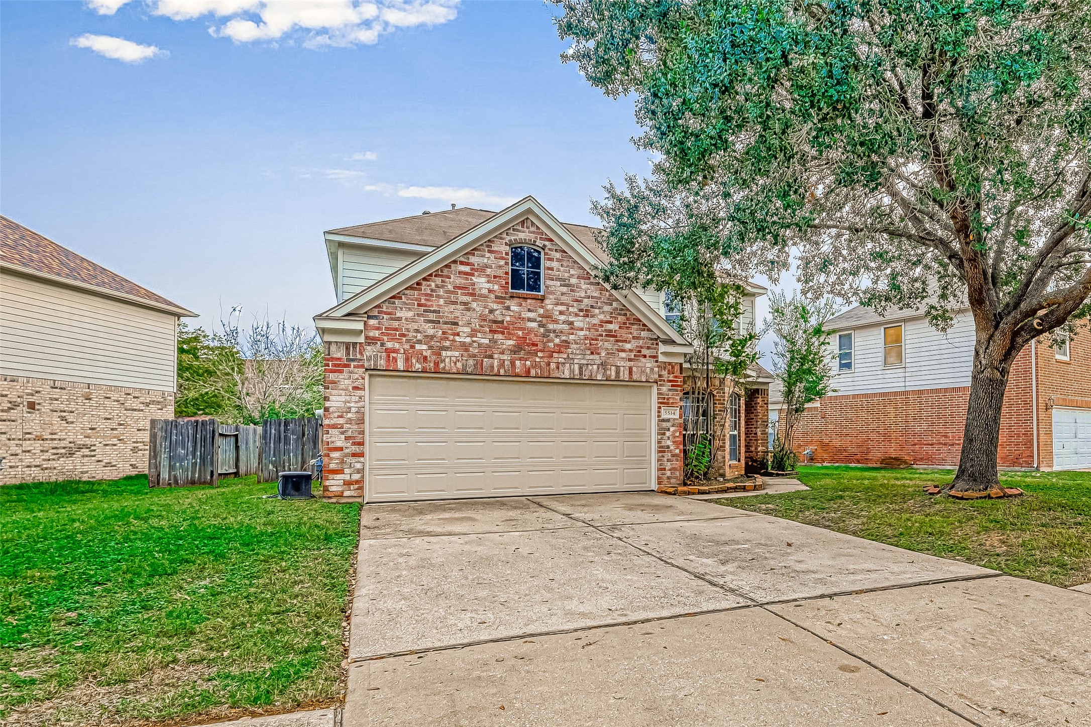5514 Saddle Bred Drive Property Photo 2