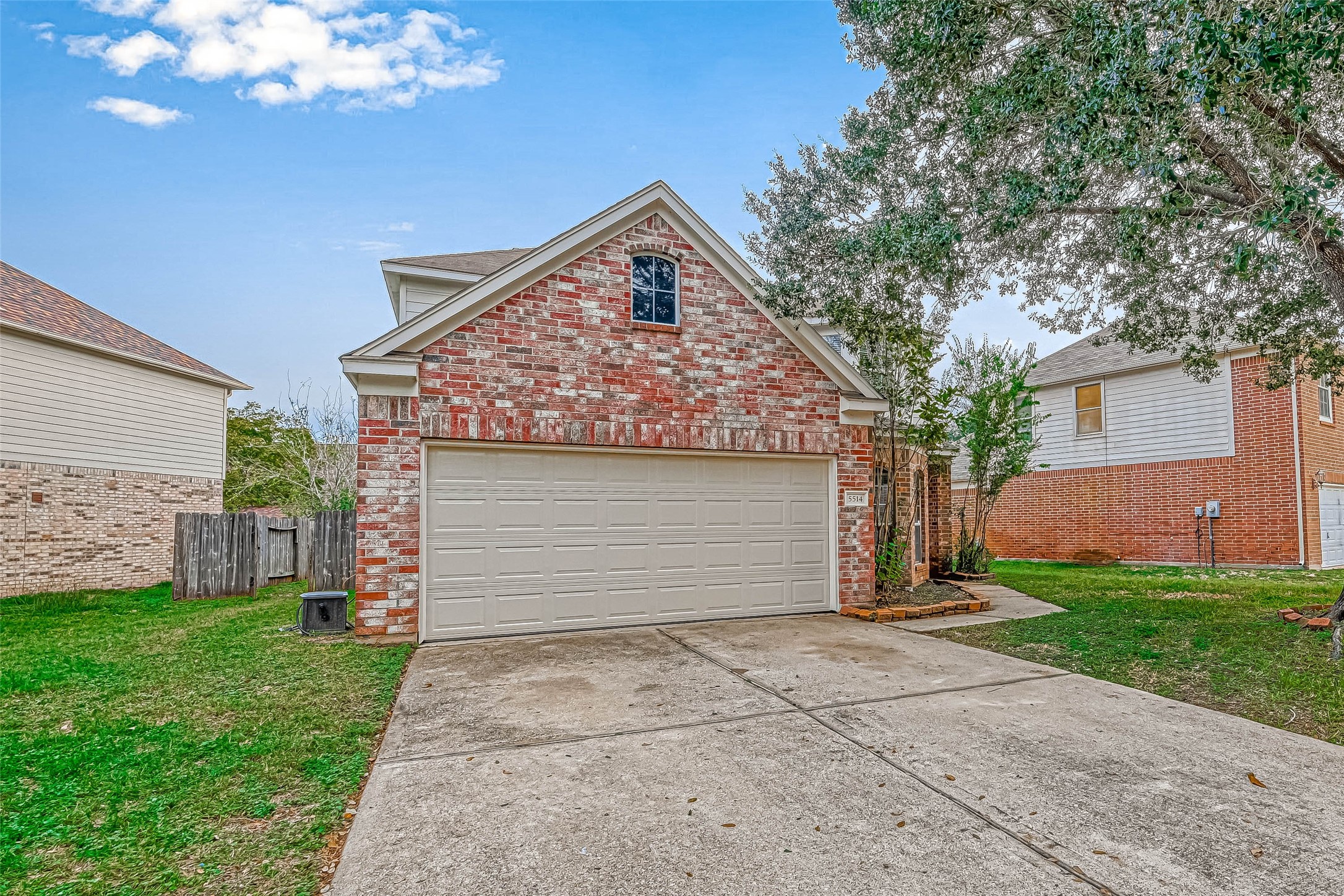 5514 Saddle Bred Drive Property Photo 3
