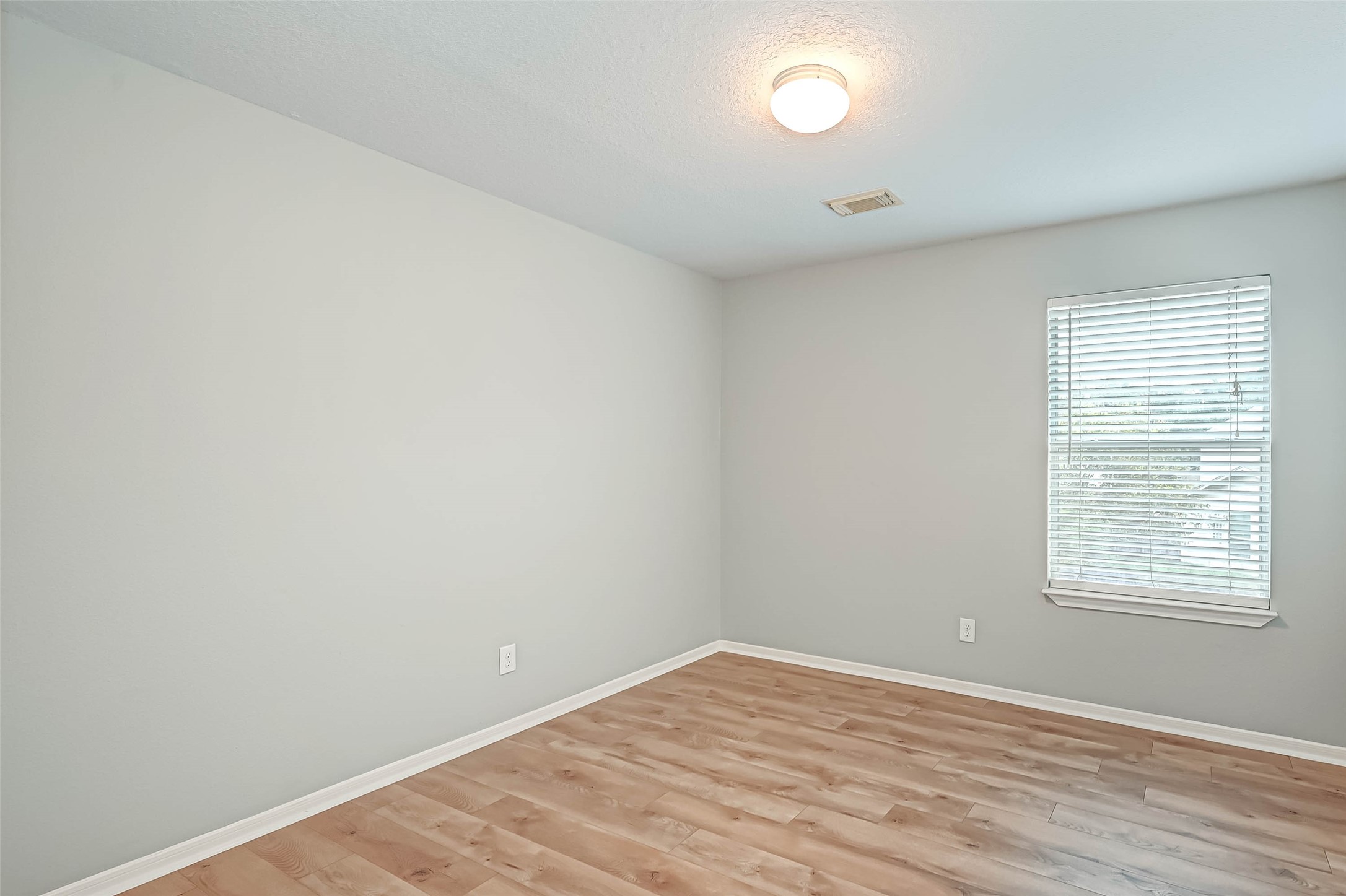 5514 Saddle Bred Drive Property Photo 32