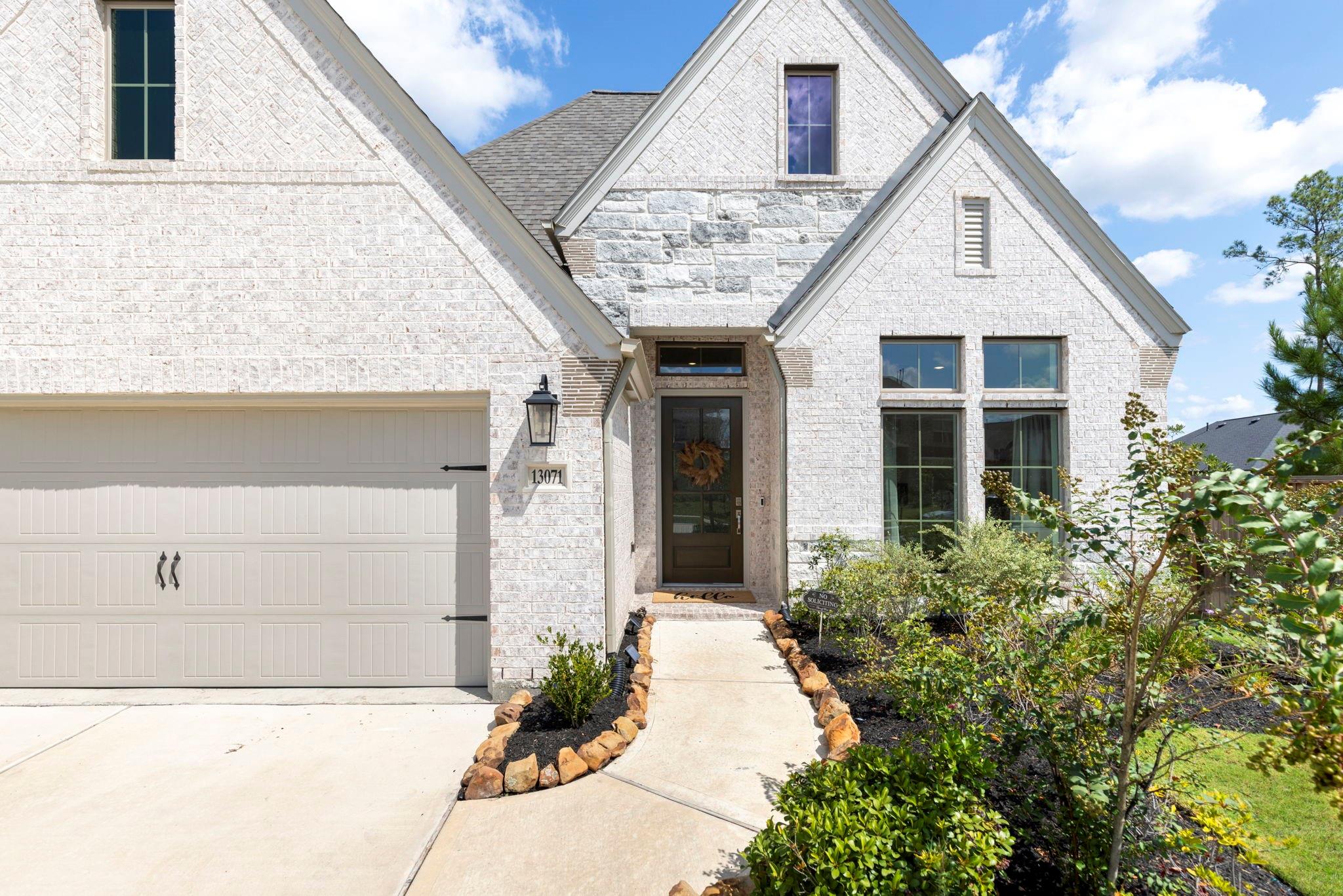13071 Soaring Forest Drive Property Photo 2