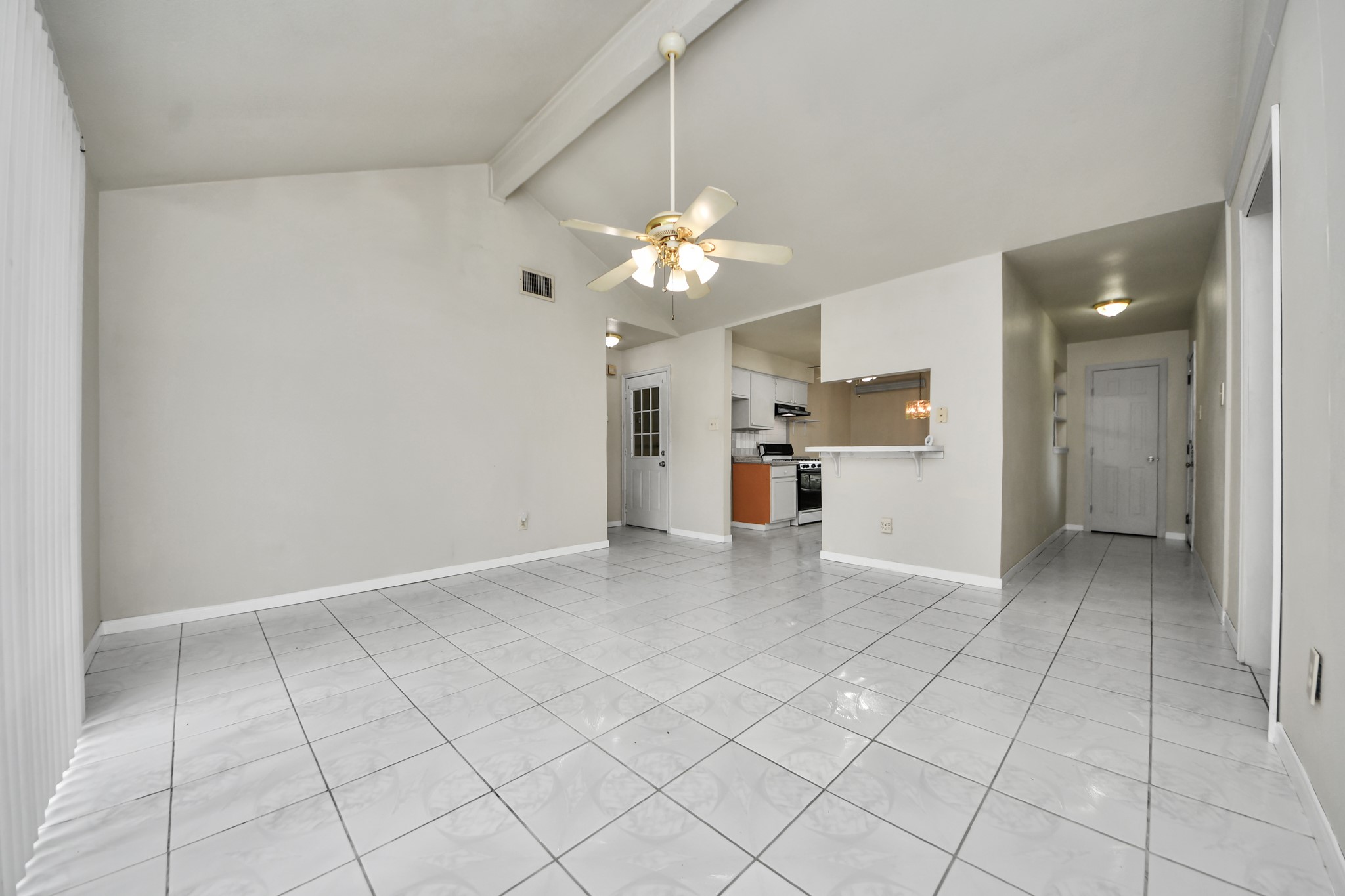 10406 Sagestar Lane Property Photo 4