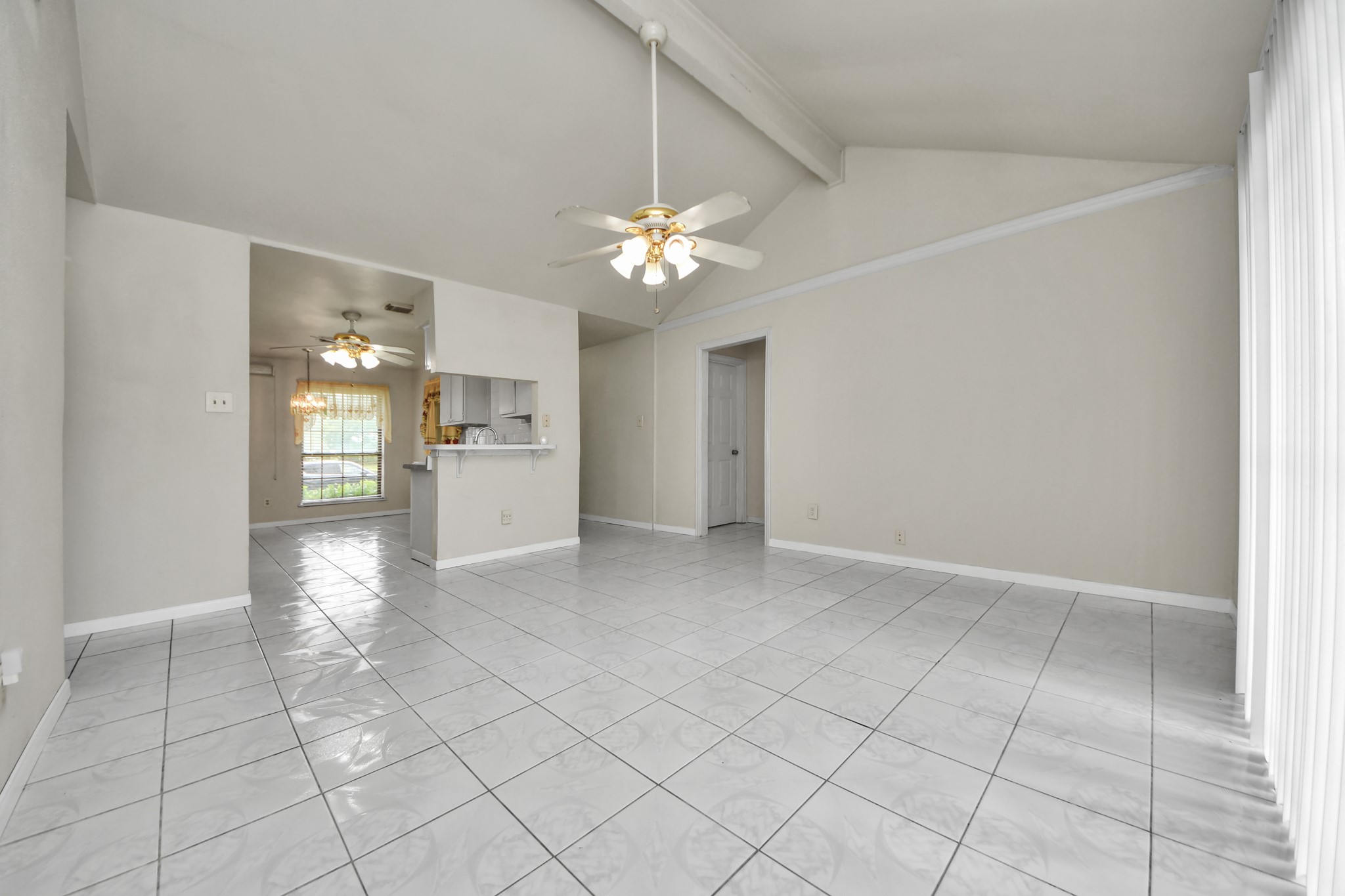 10406 Sagestar Lane Property Photo 5