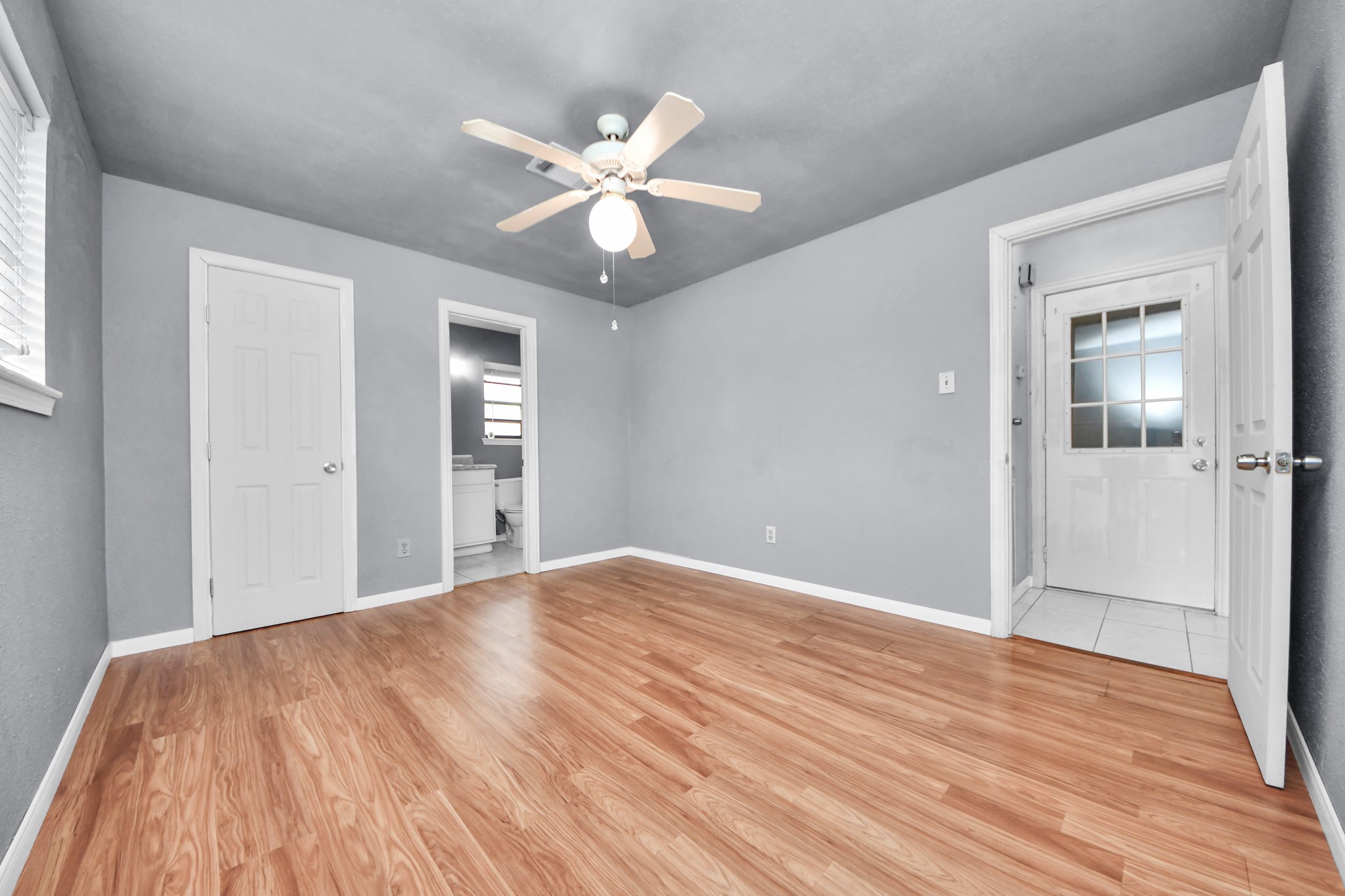 10406 Sagestar Lane Property Photo 8