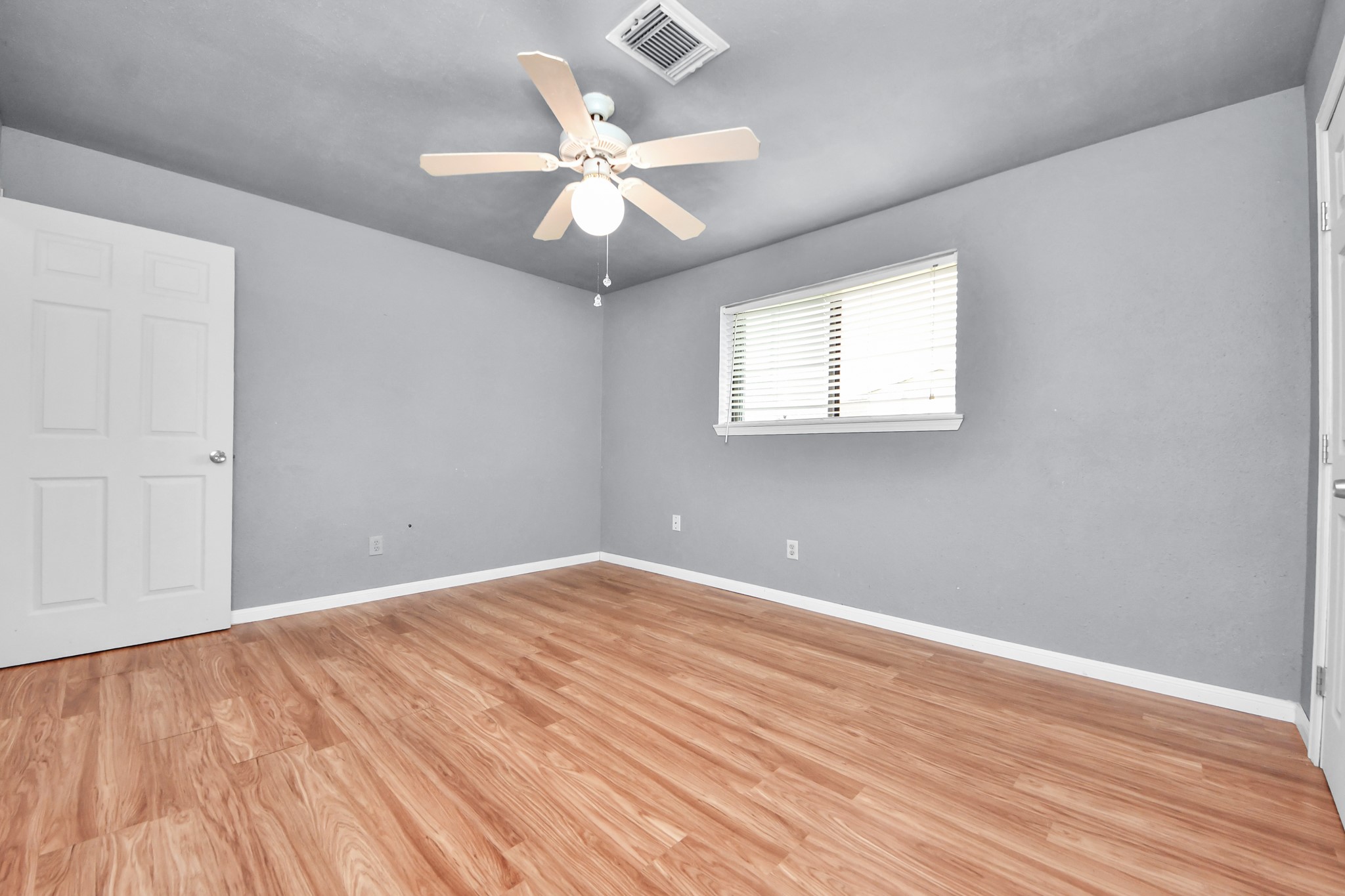 10406 Sagestar Lane Property Photo 9