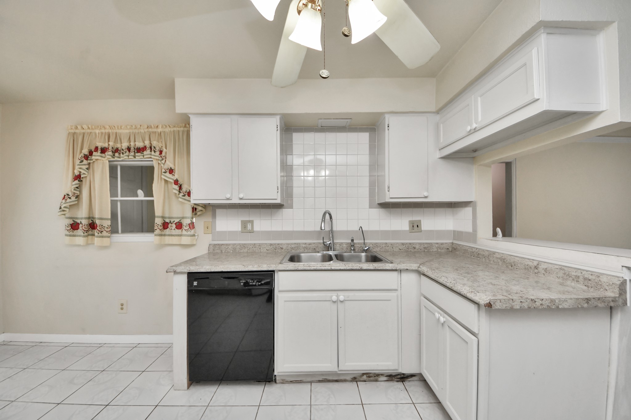10406 Sagestar Lane Property Photo 18