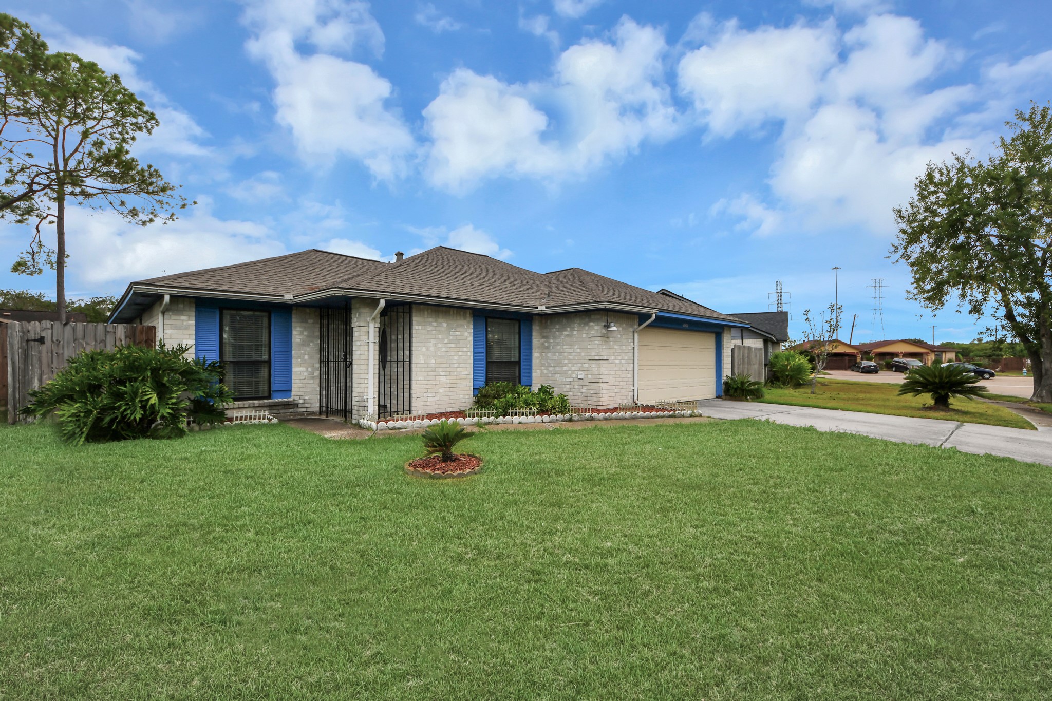 10406 Sagestar Lane Property Photo 40