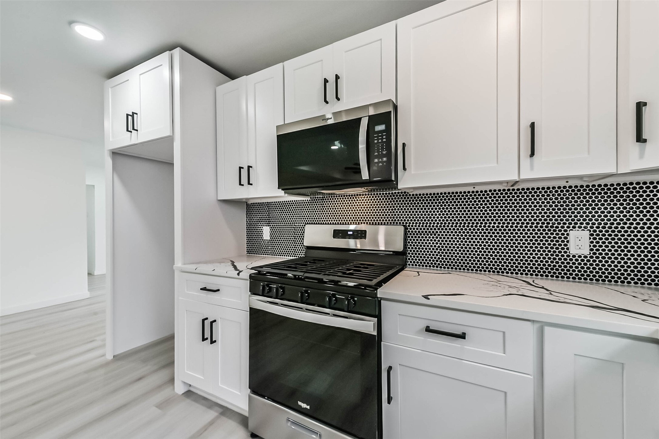 3853 Wentworth Street Property Photo 13