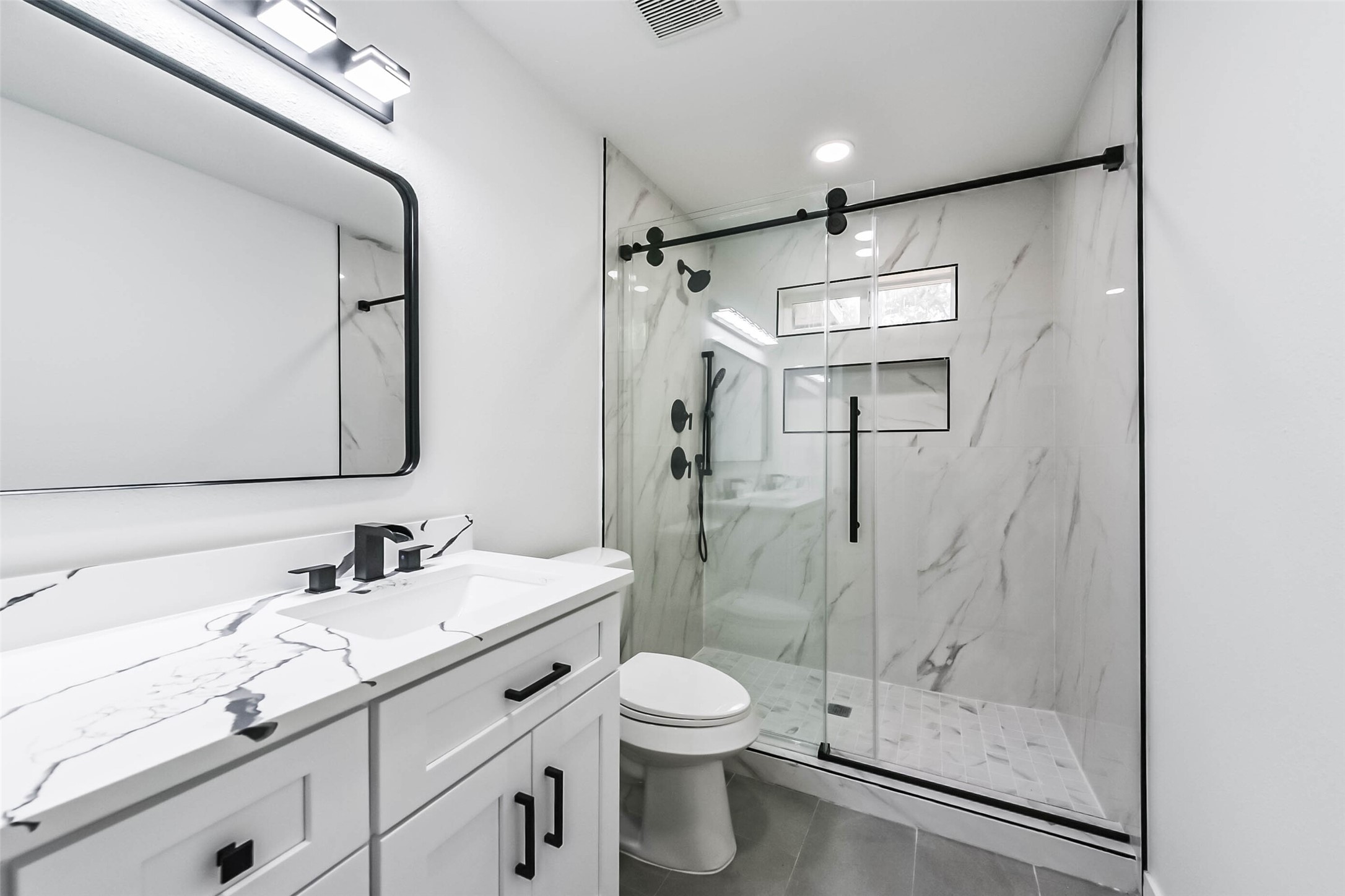 3853 Wentworth Street Property Photo 18