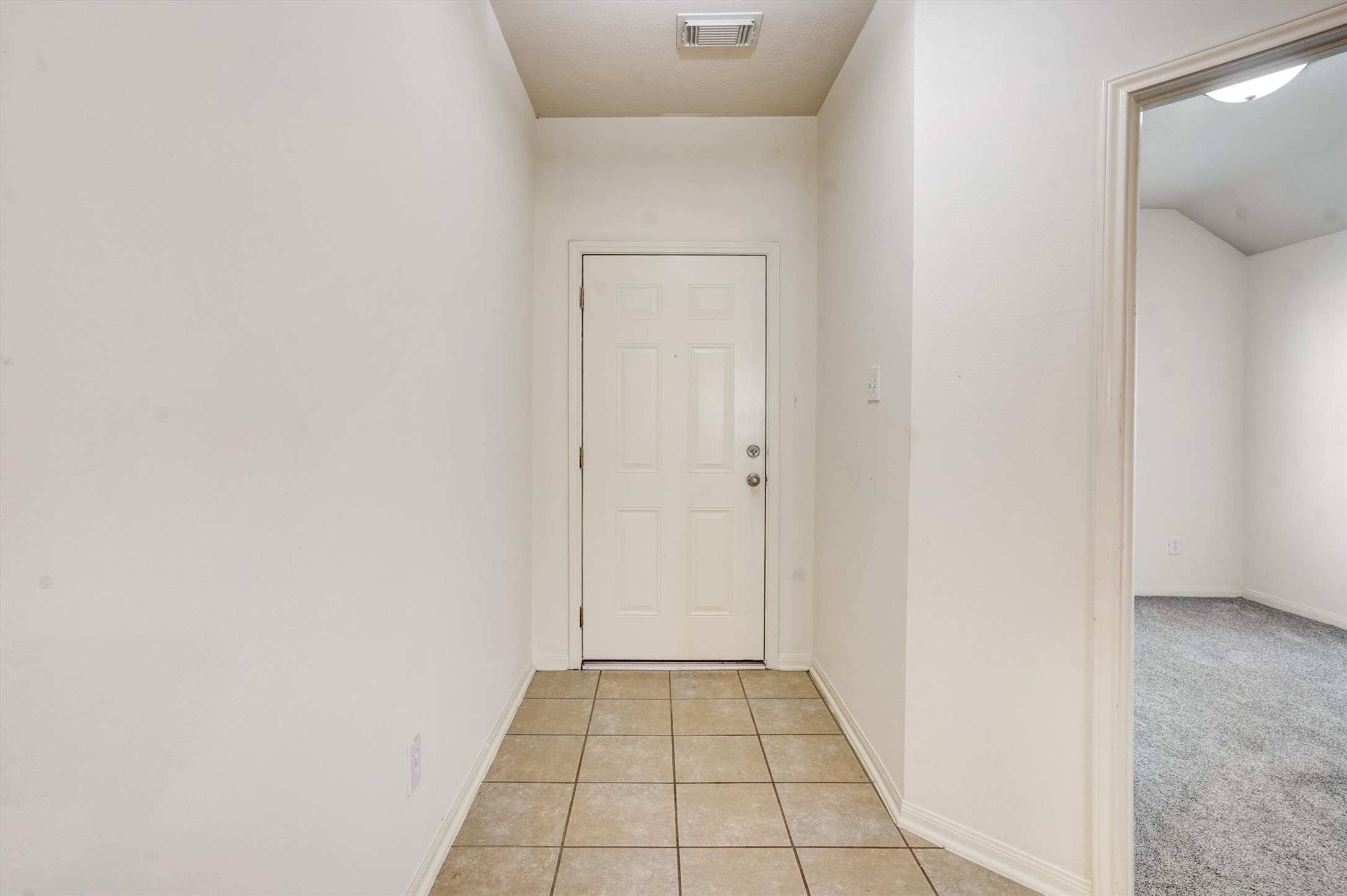 7922 Thorncroft Manor Lane Property Photo 8