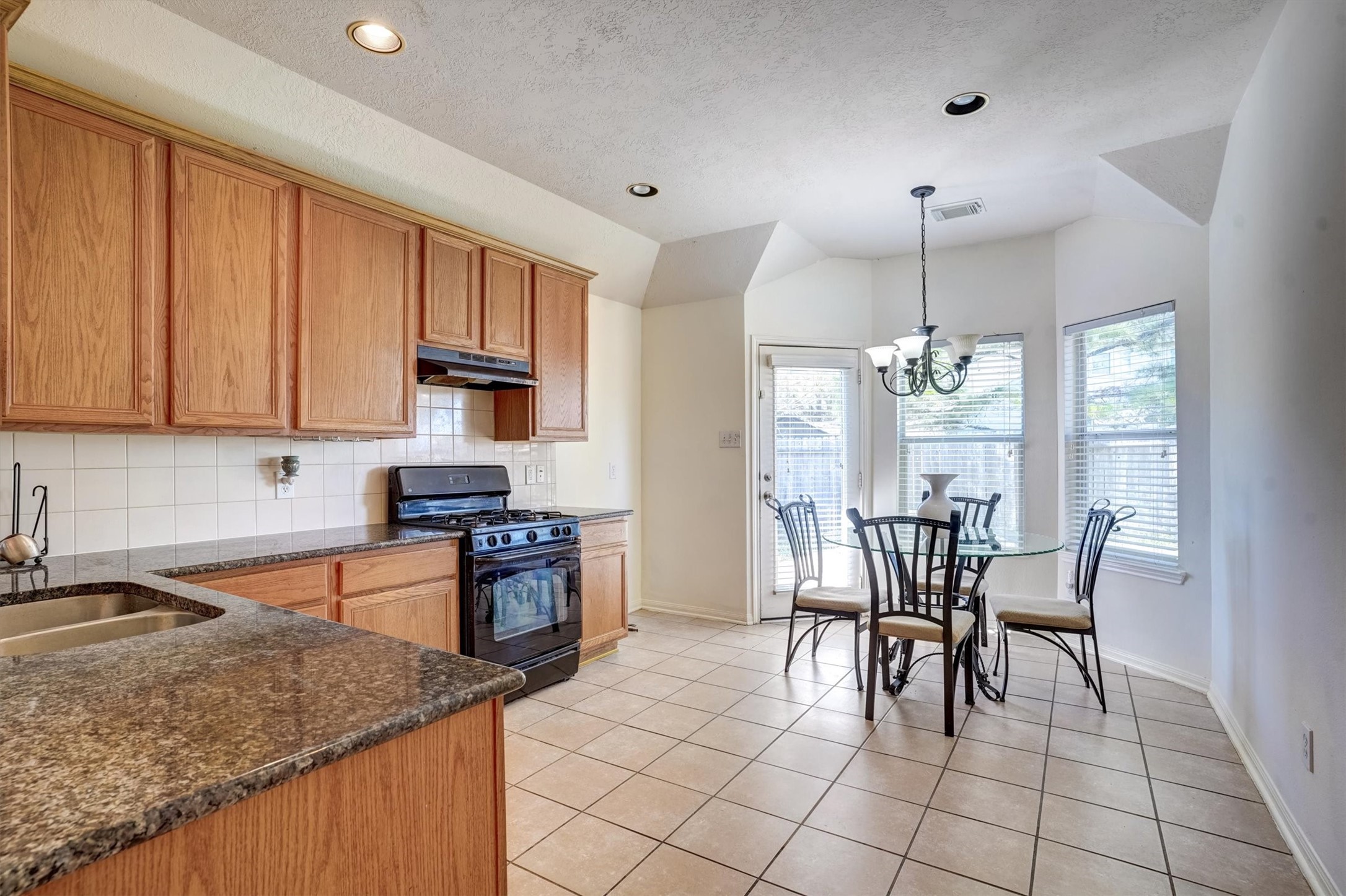 7922 Thorncroft Manor Lane Property Photo 14