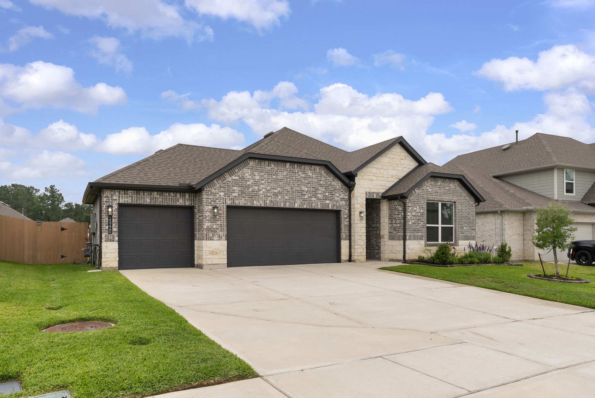 15220 Tattle Creek Lane Property Photo 1