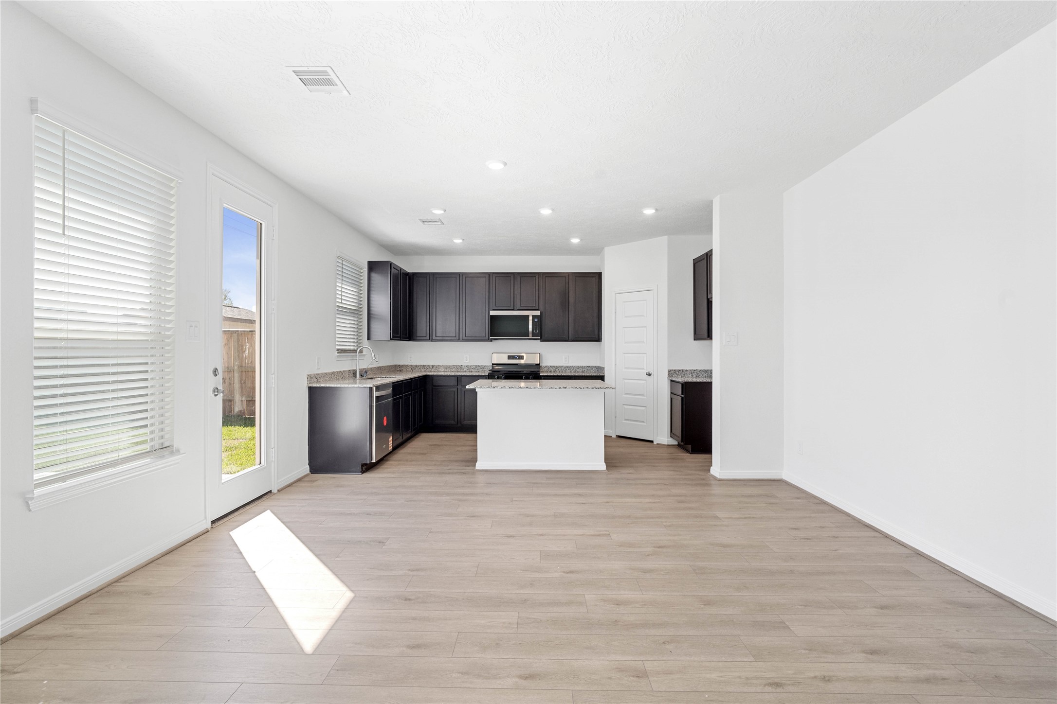 3522 Dryer Park Drive Property Photo 13