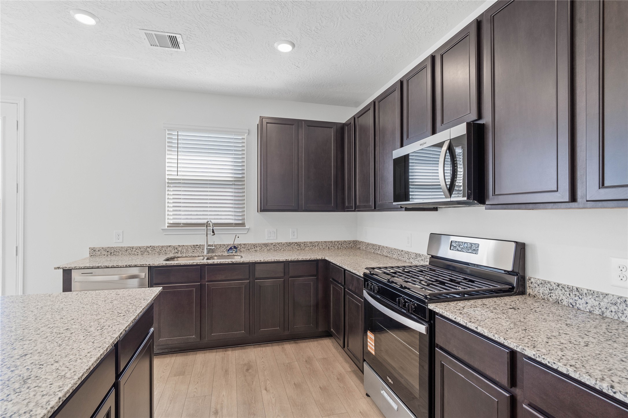 3522 Dryer Park Drive Property Photo 16